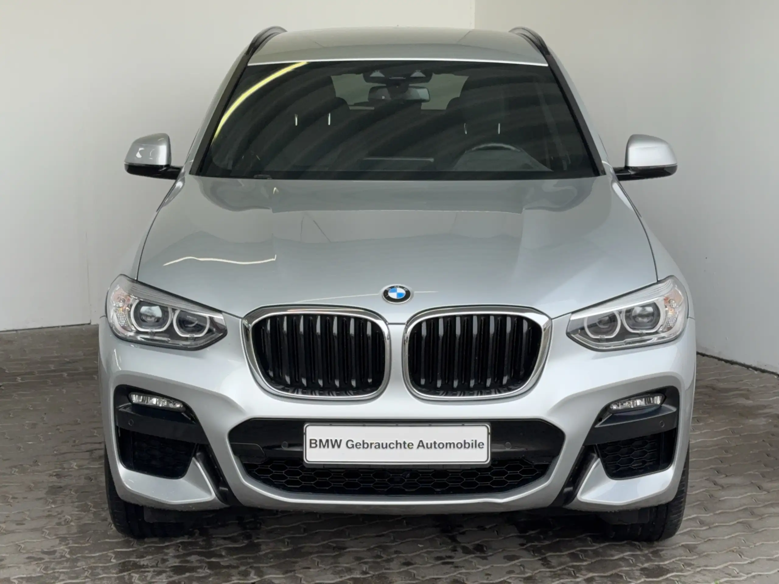 BMW - X3