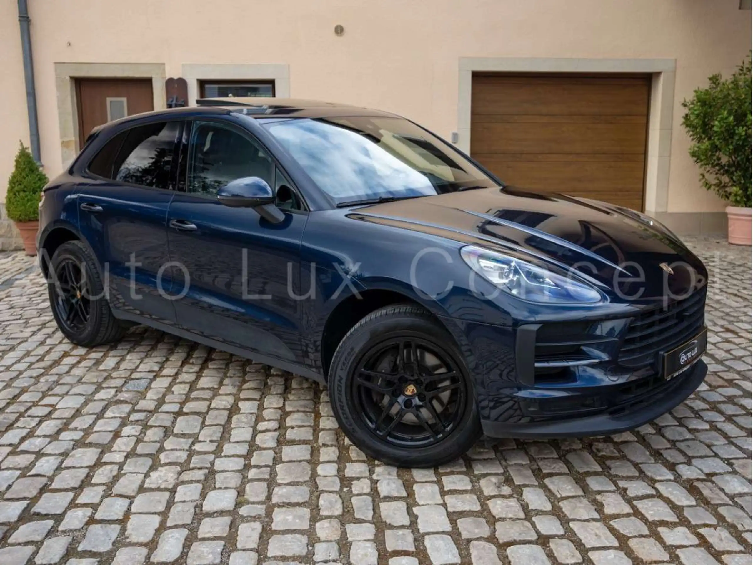 Porsche - Macan