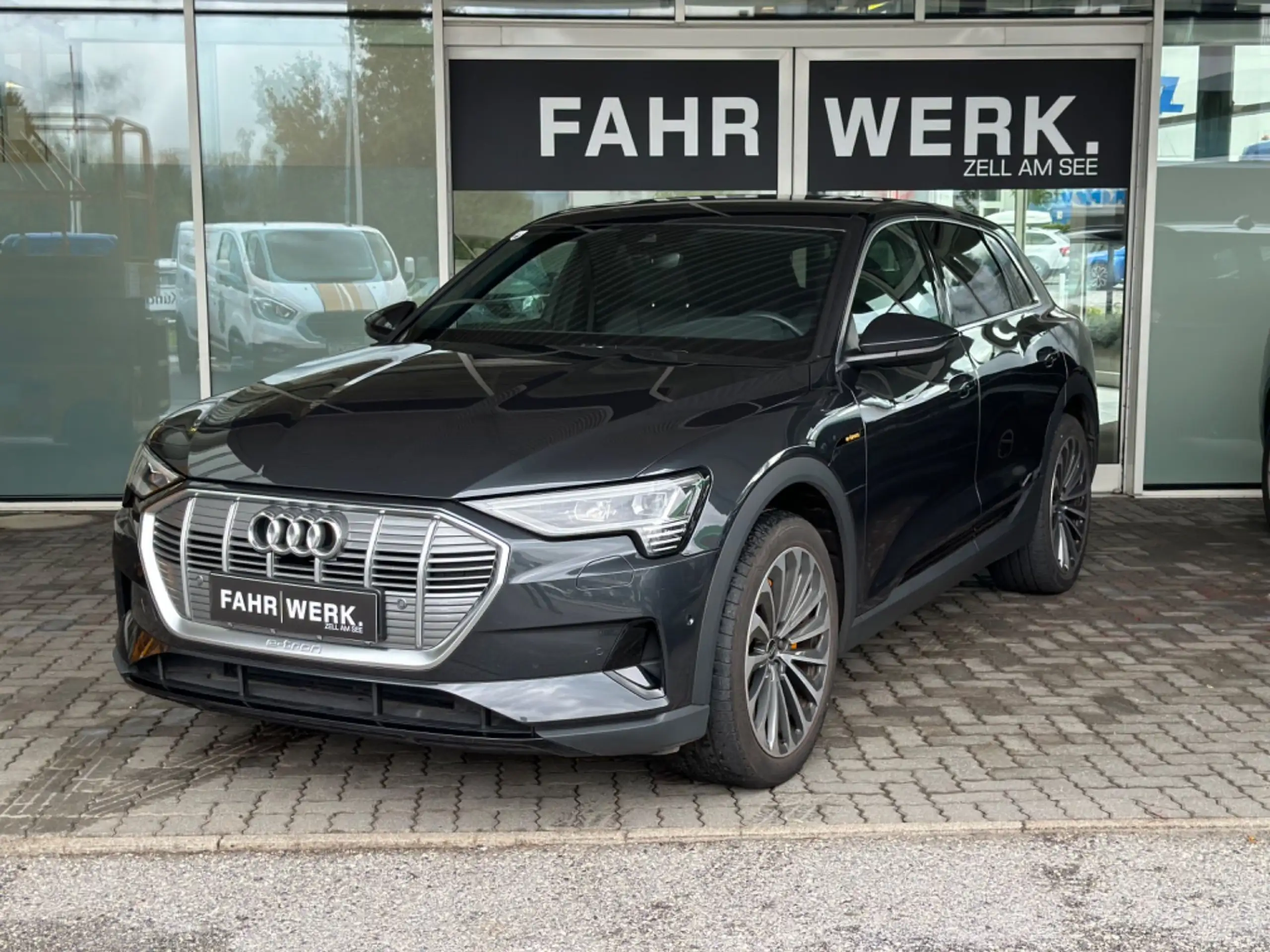 Audi - e-tron