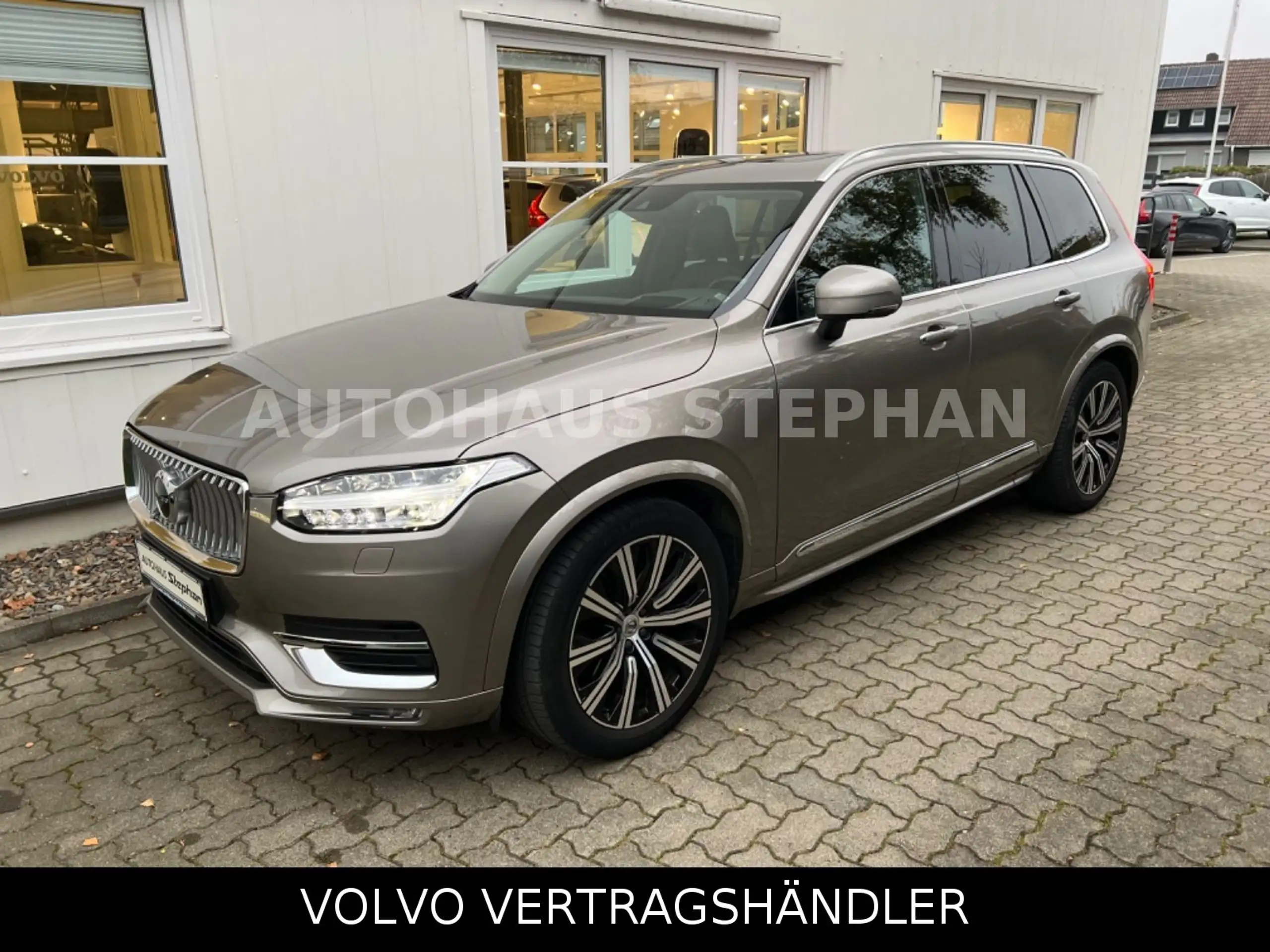 Volvo - XC90