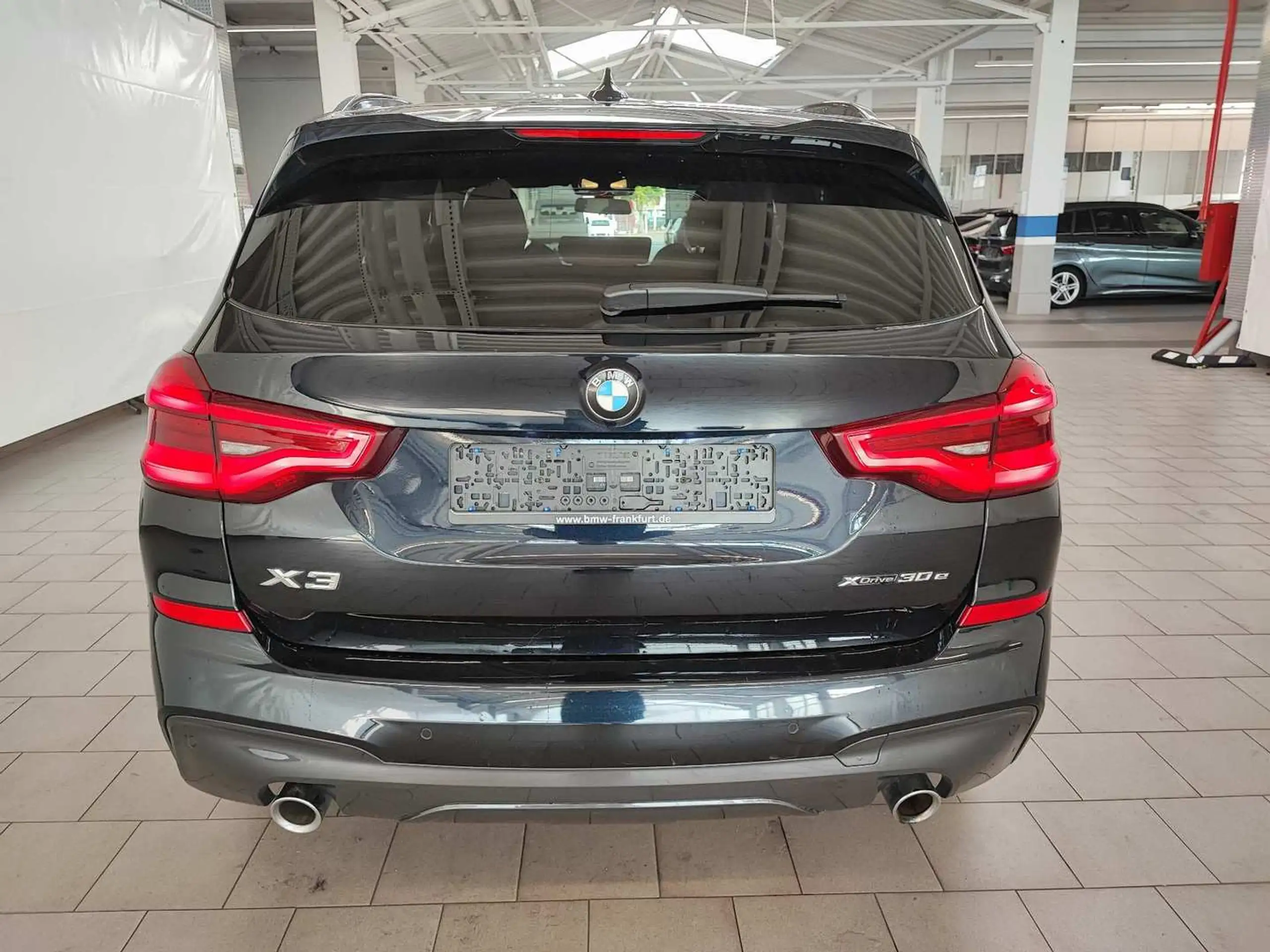 BMW - X3