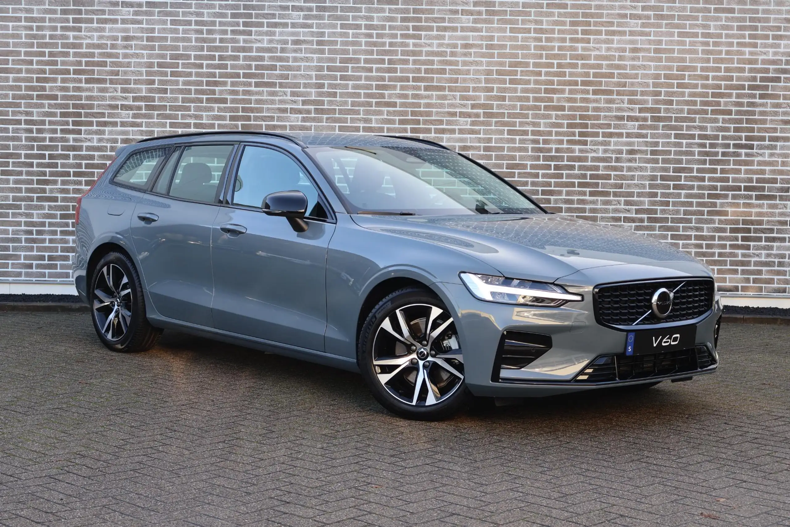 Volvo - V60