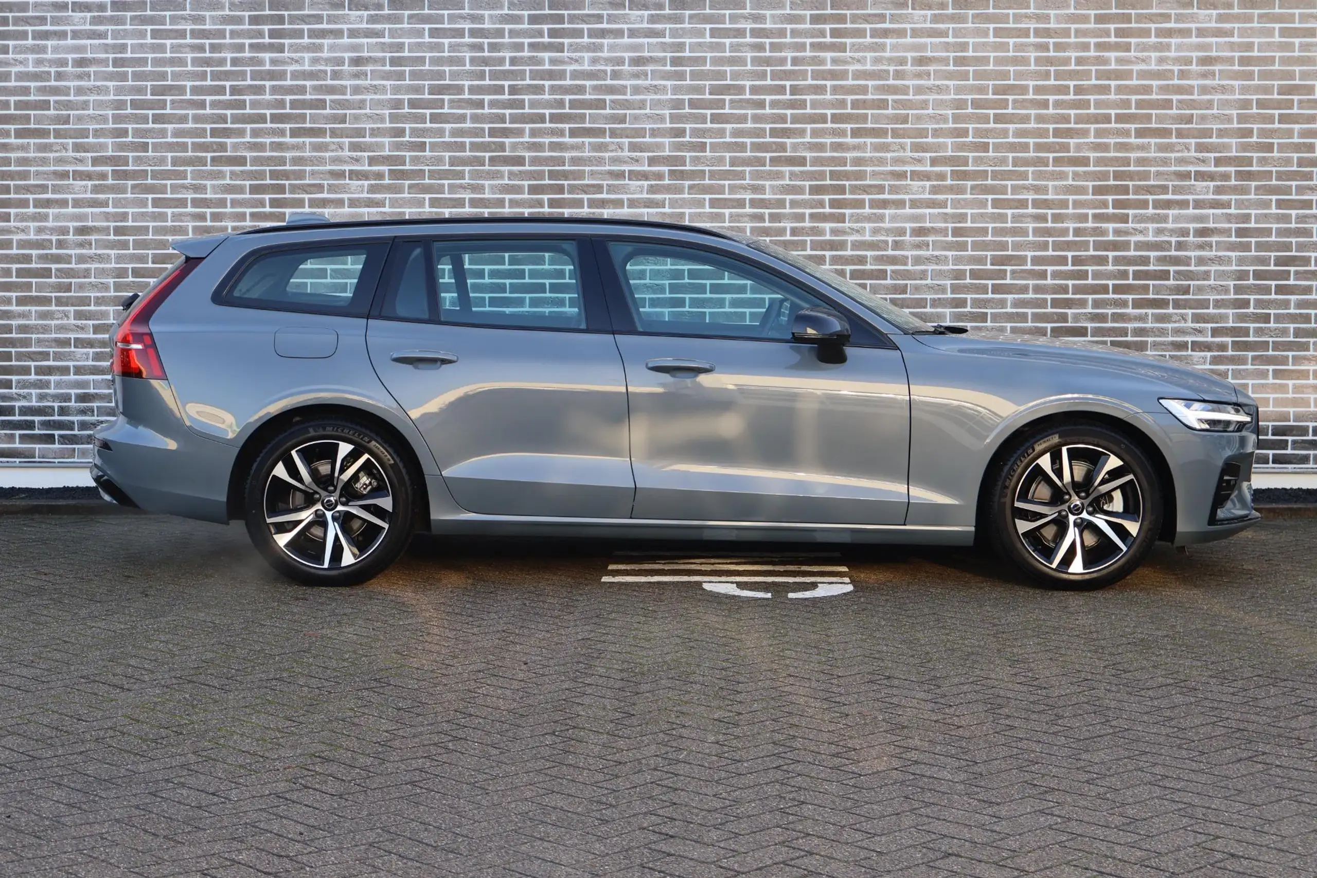 Volvo - V60