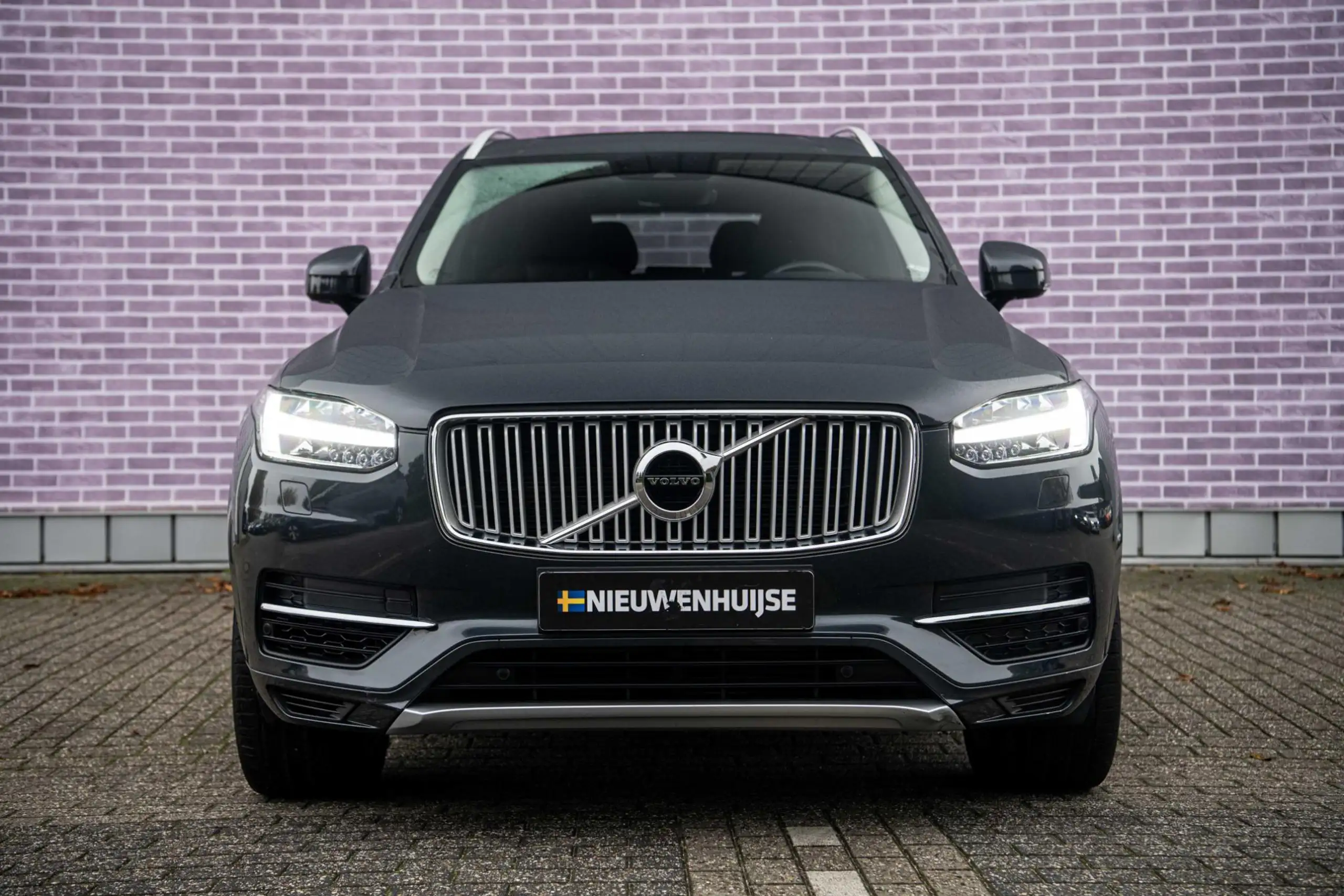 Volvo - XC90