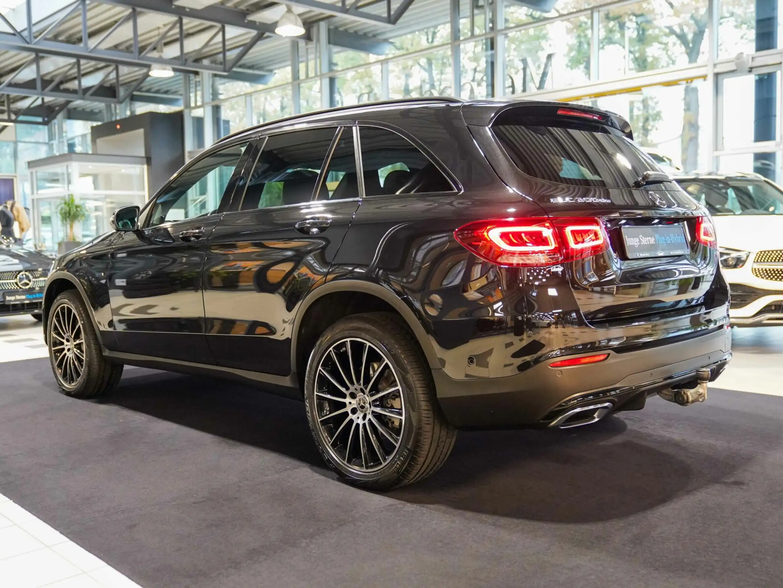 Mercedes-Benz - GLC 300