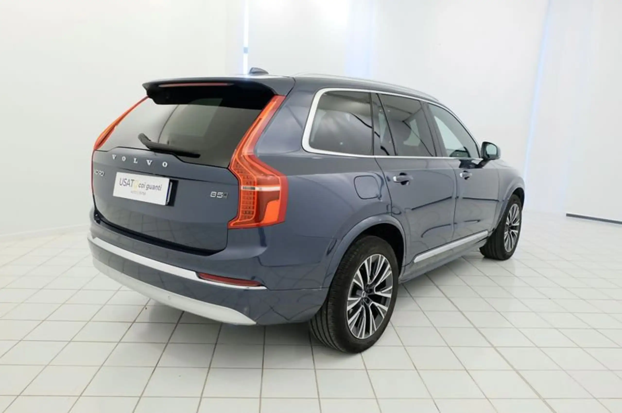 Volvo - XC90