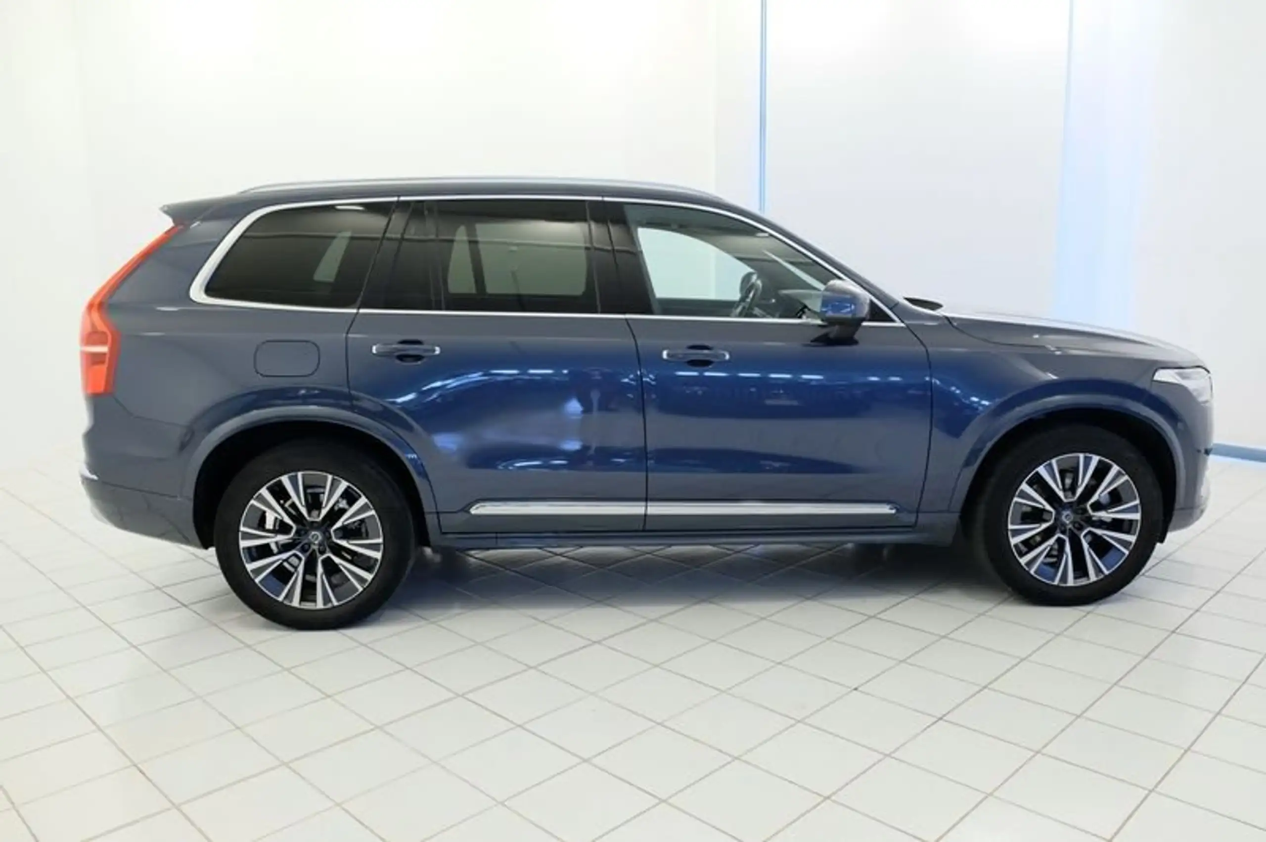 Volvo - XC90