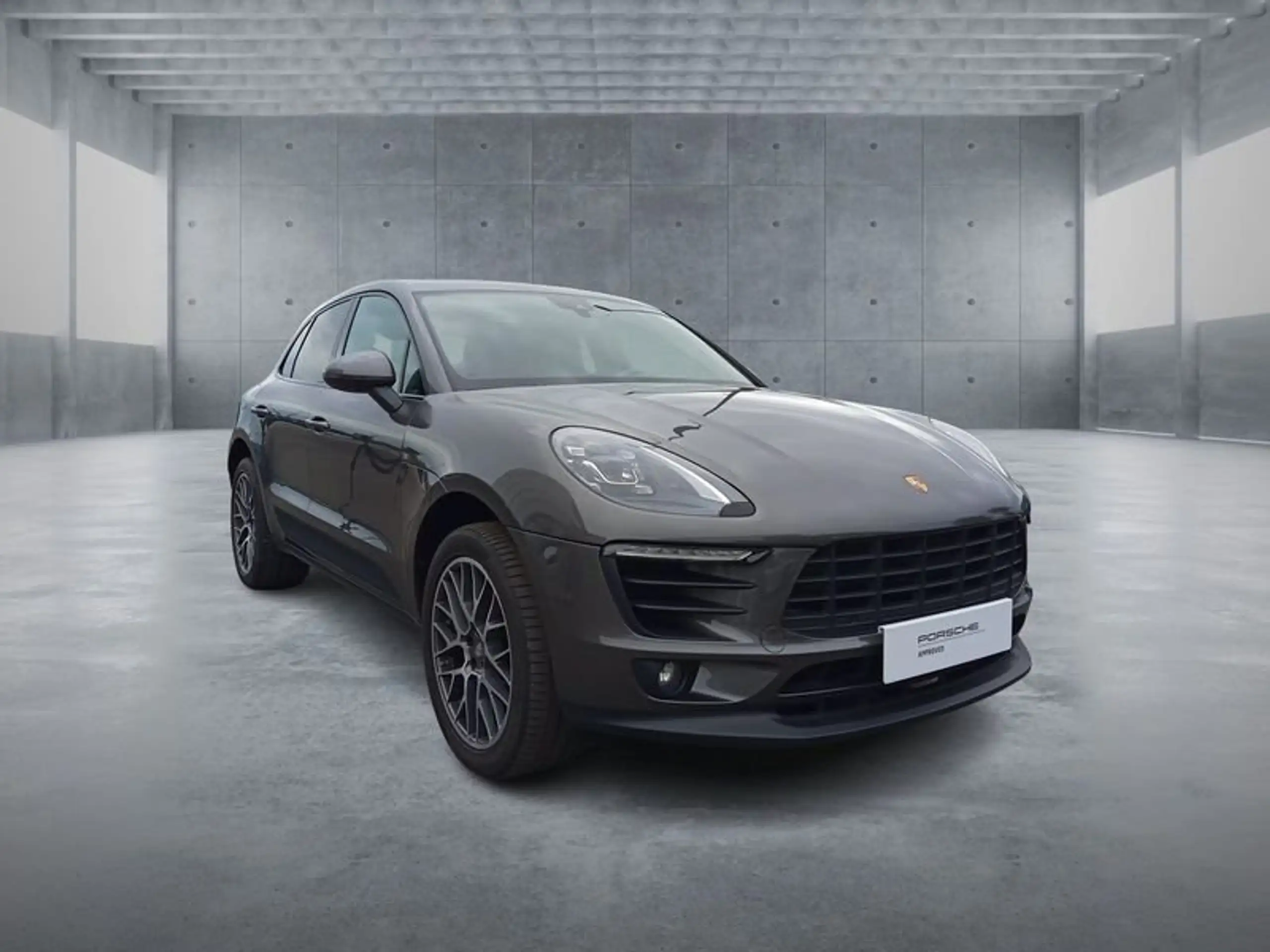 Porsche - Macan