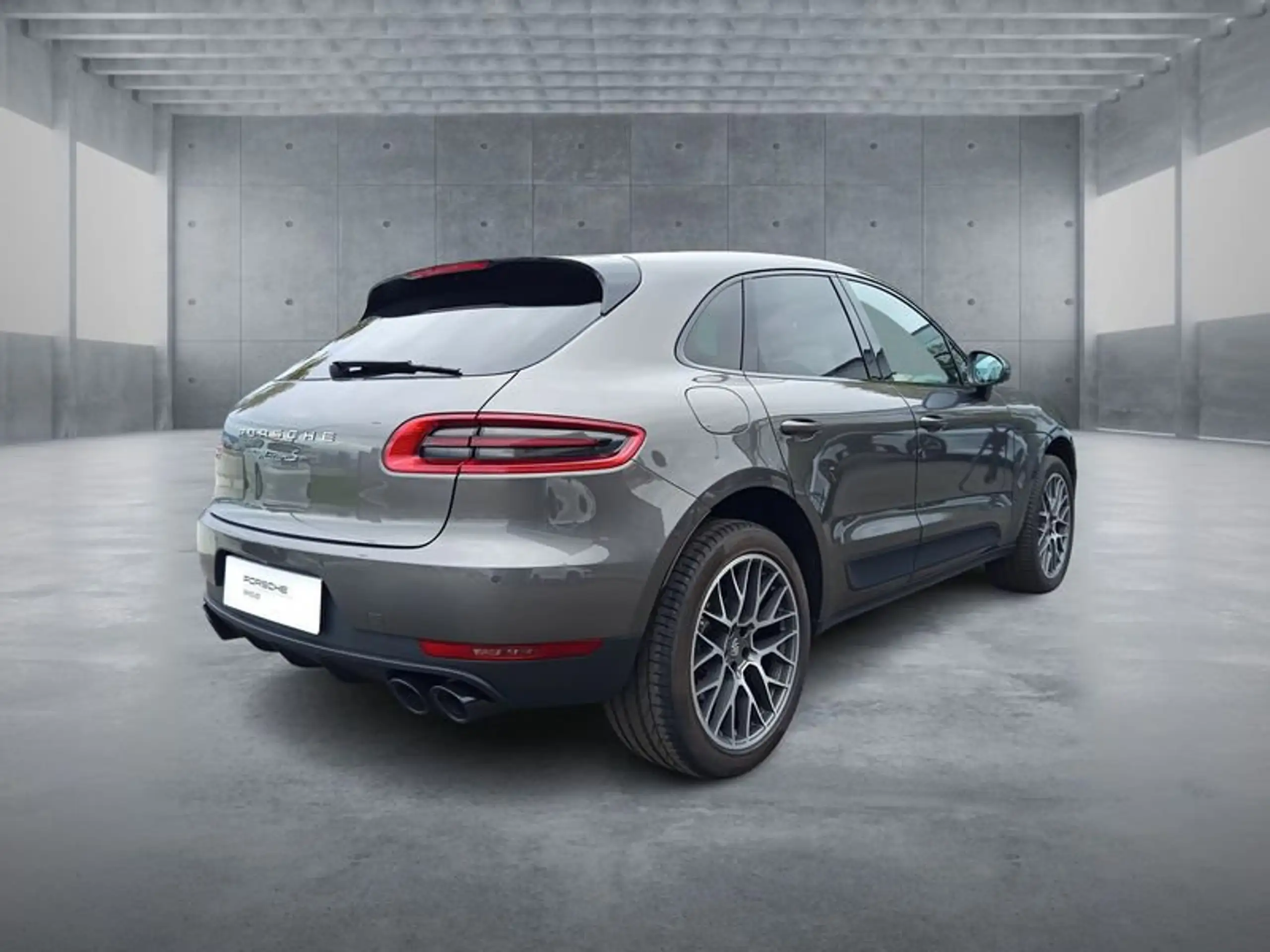 Porsche - Macan