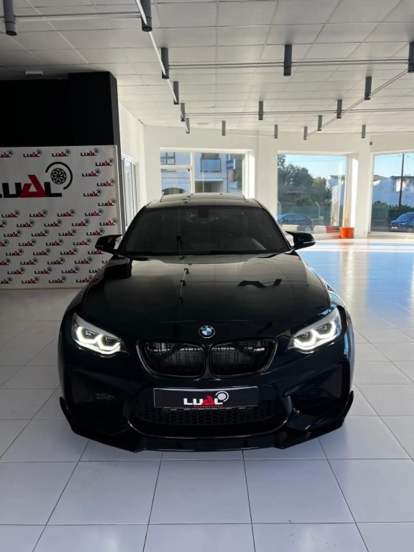 BMW - M2