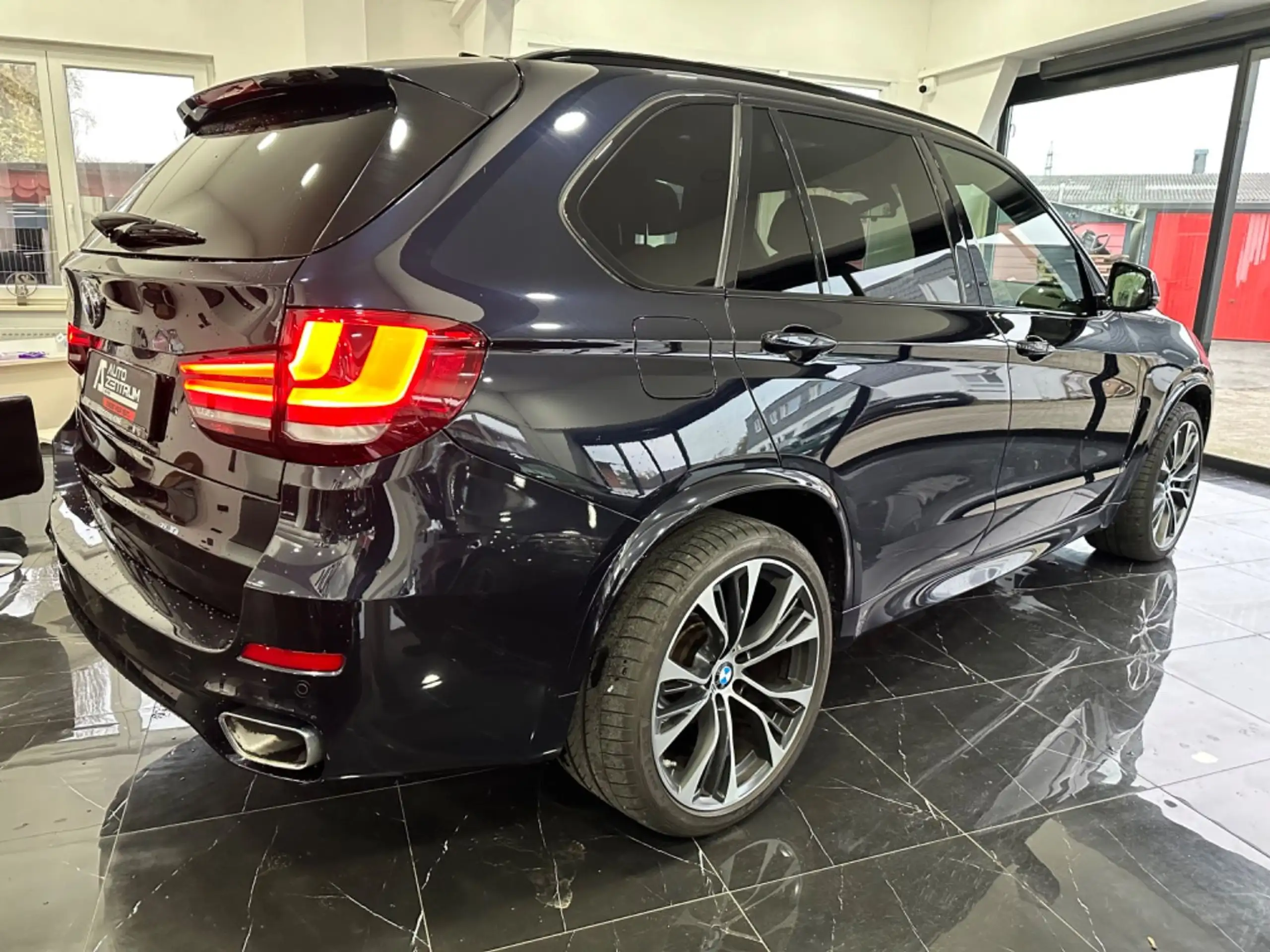 BMW - X5