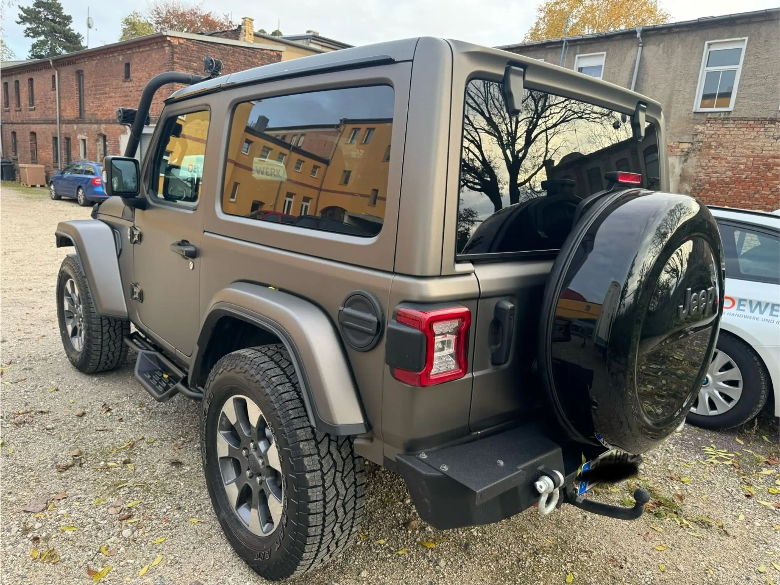 Jeep - Wrangler