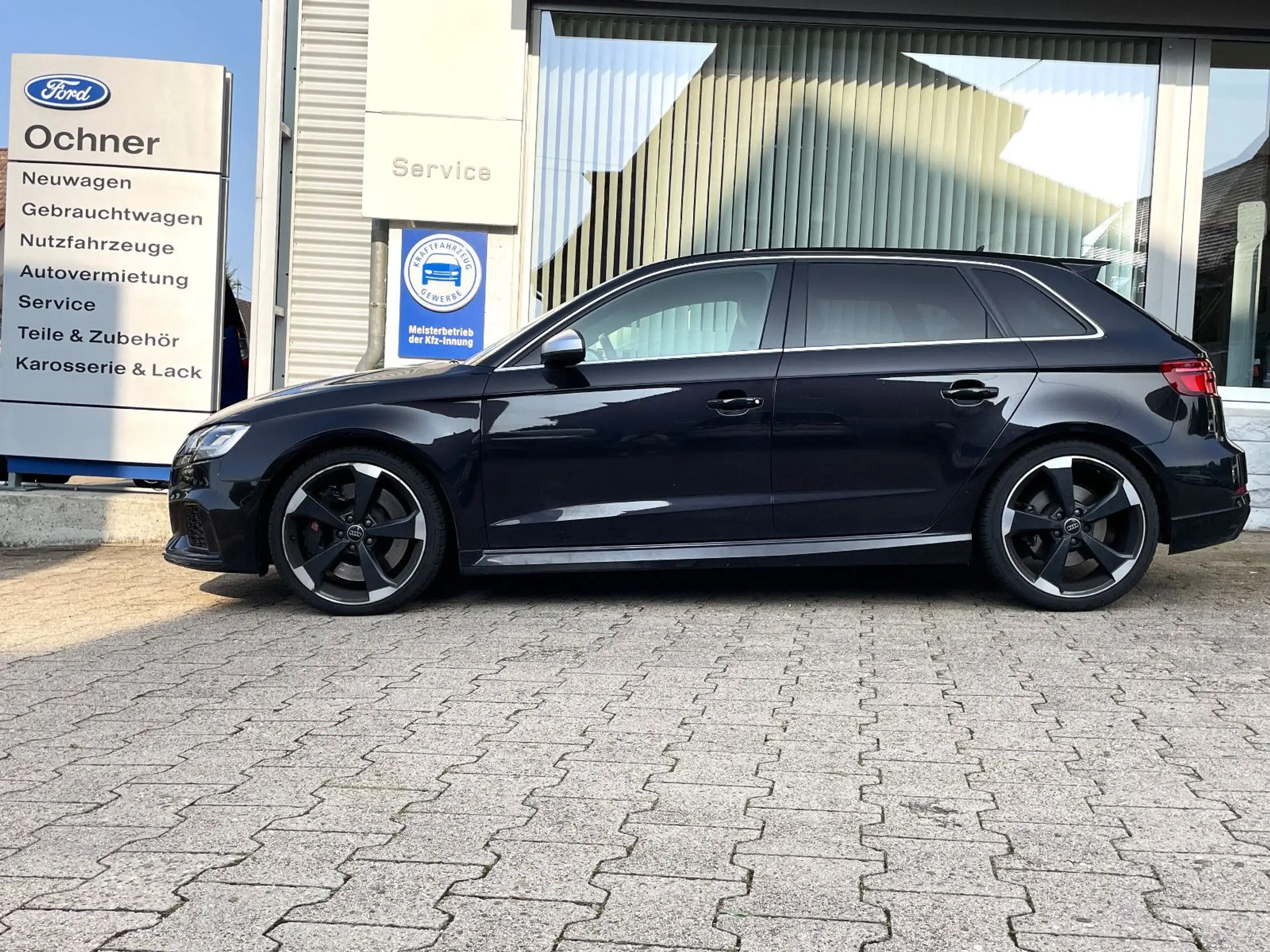 Audi - RS3