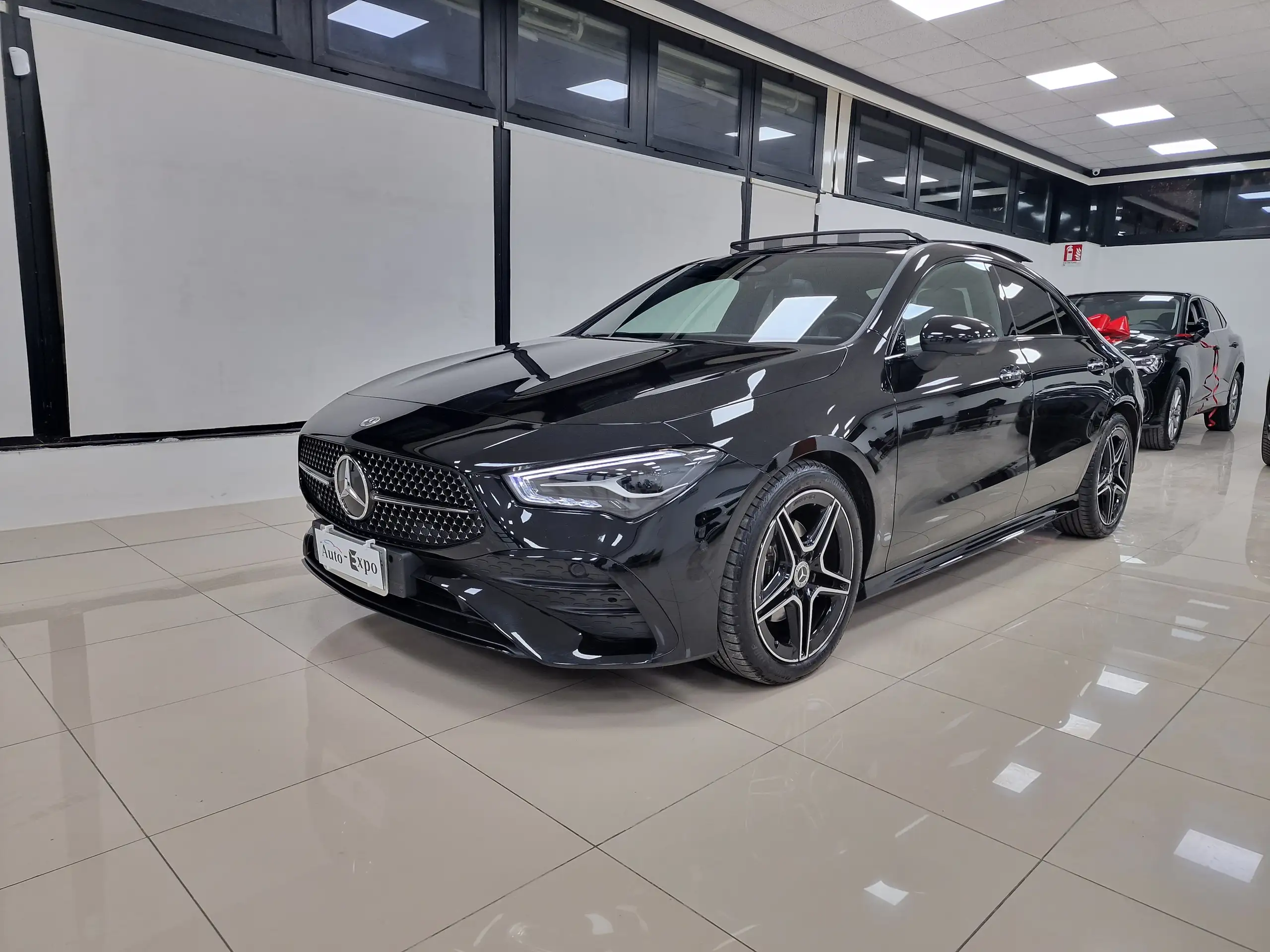 Mercedes-Benz - CLA 180