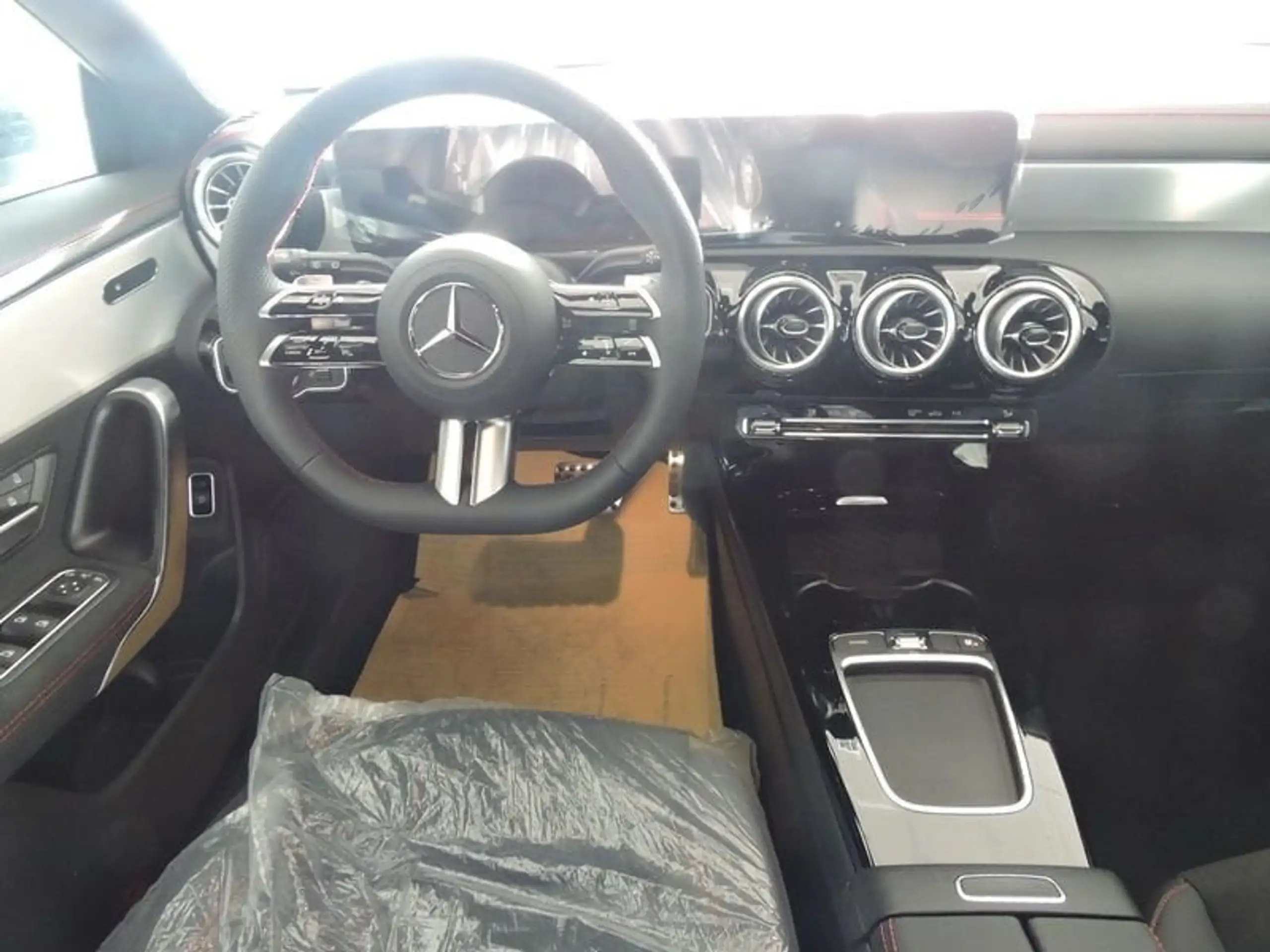 Mercedes-Benz - CLA 180