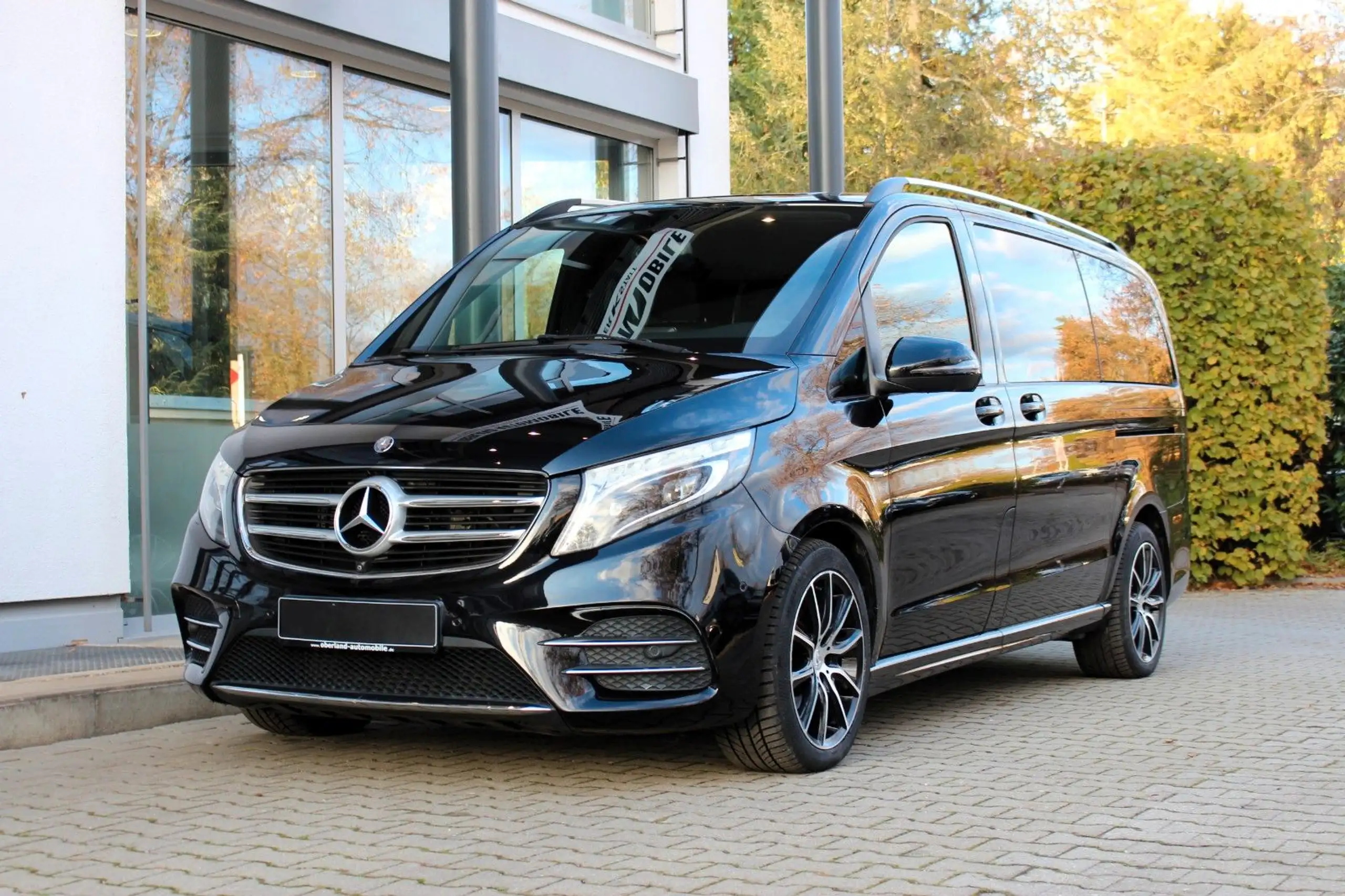 Mercedes-Benz - V 250