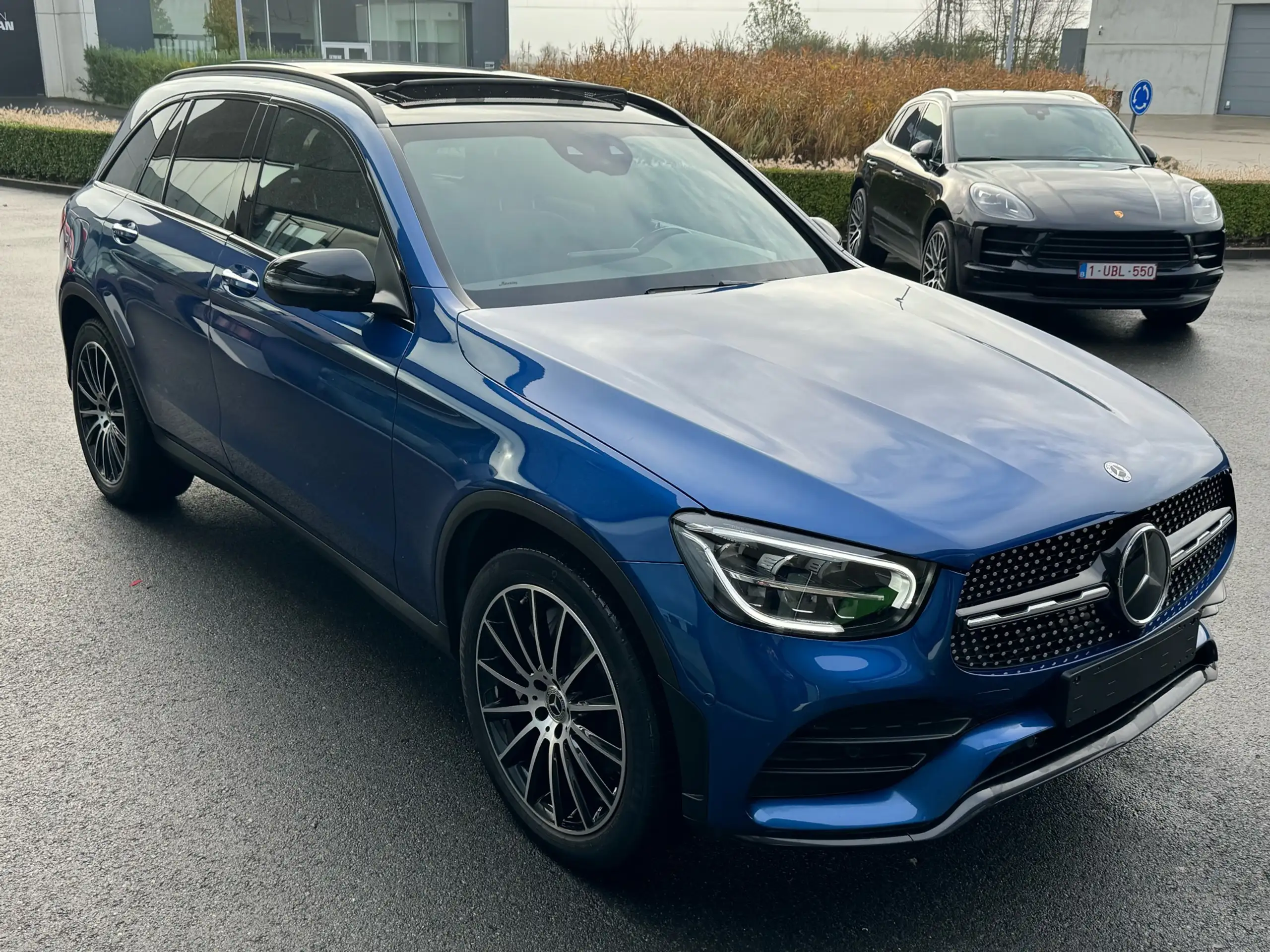 Mercedes-Benz - GLC 220