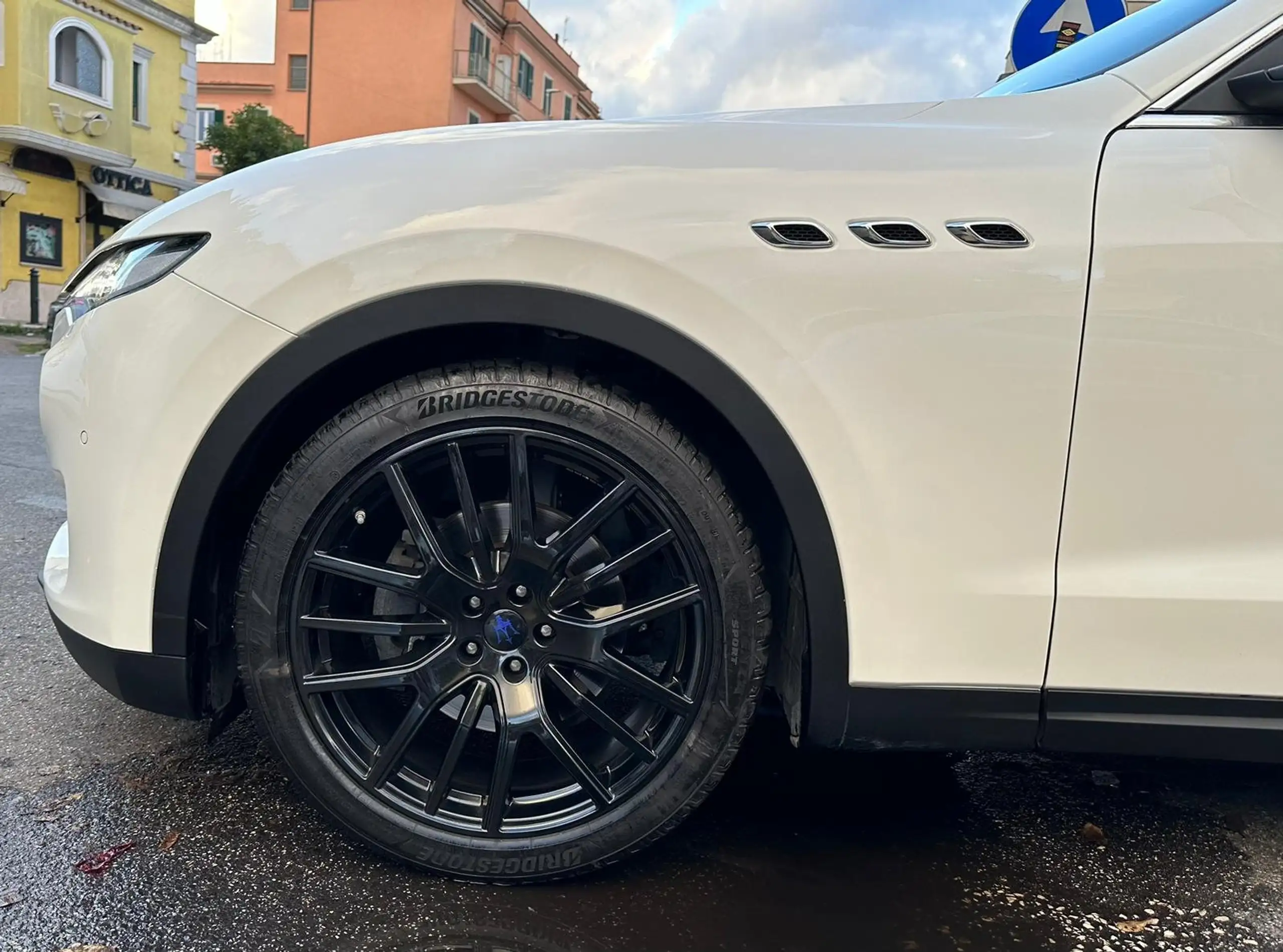 Maserati - Levante