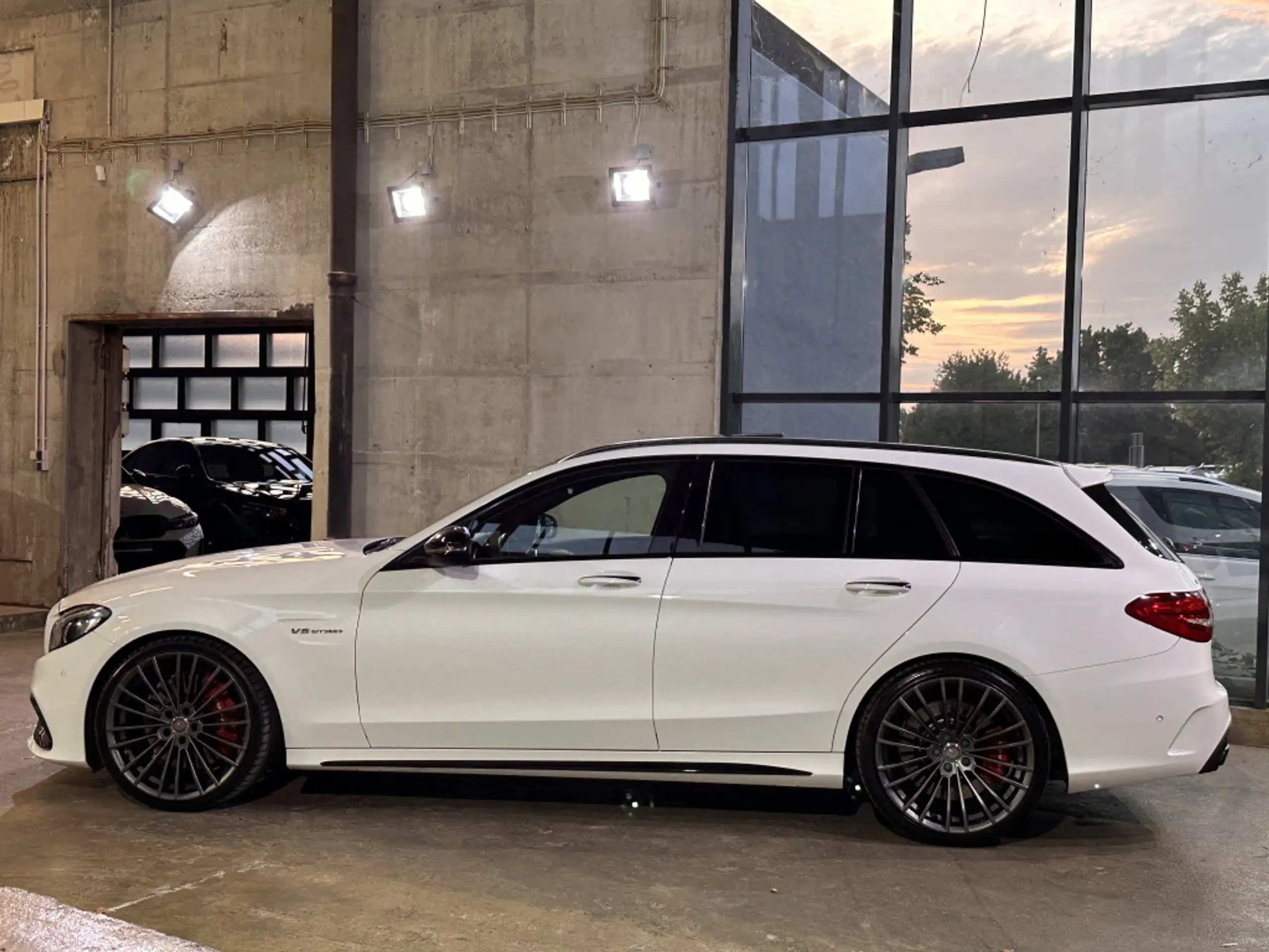 Mercedes-Benz - C 63 AMG