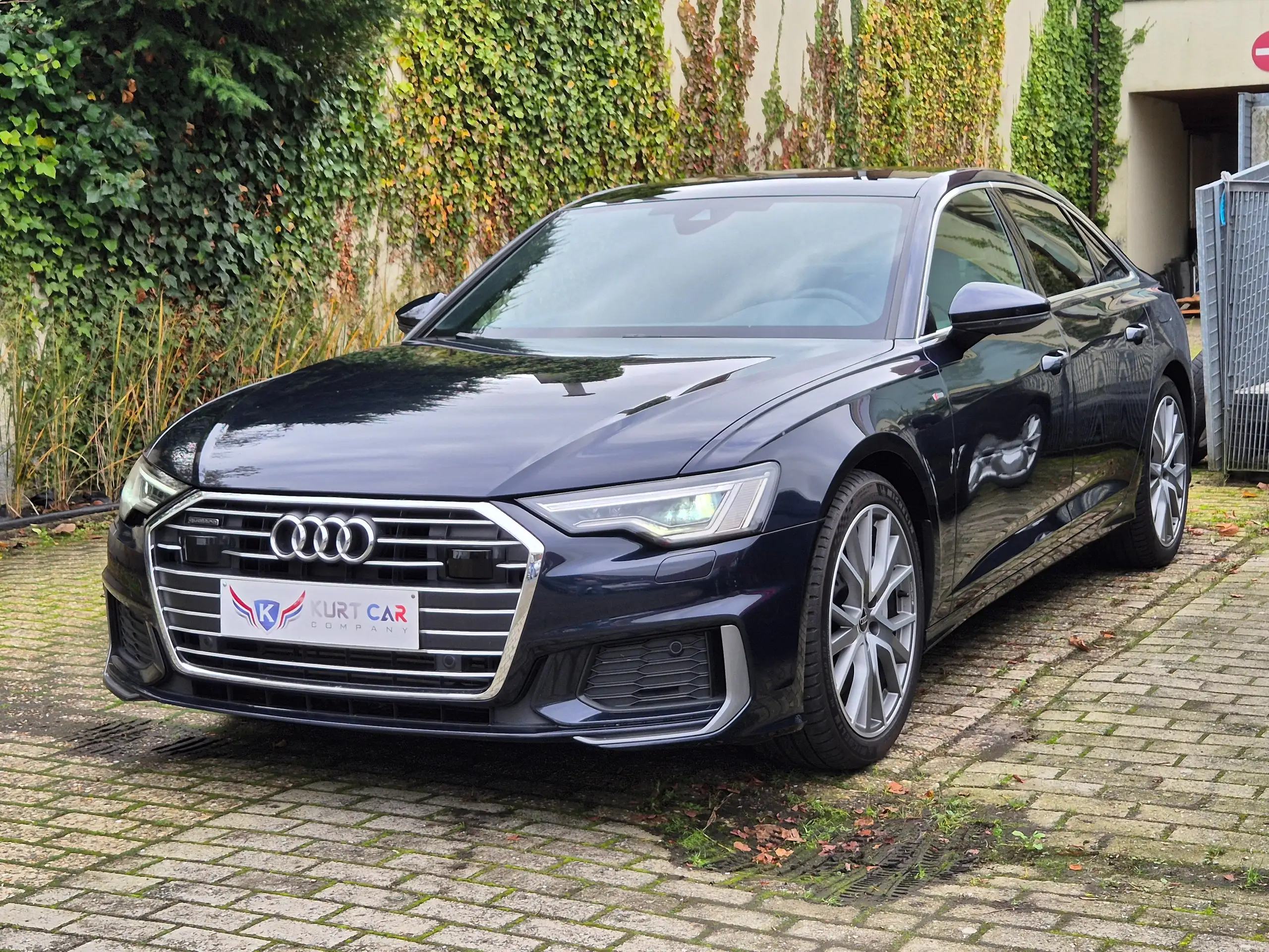 Audi - A6