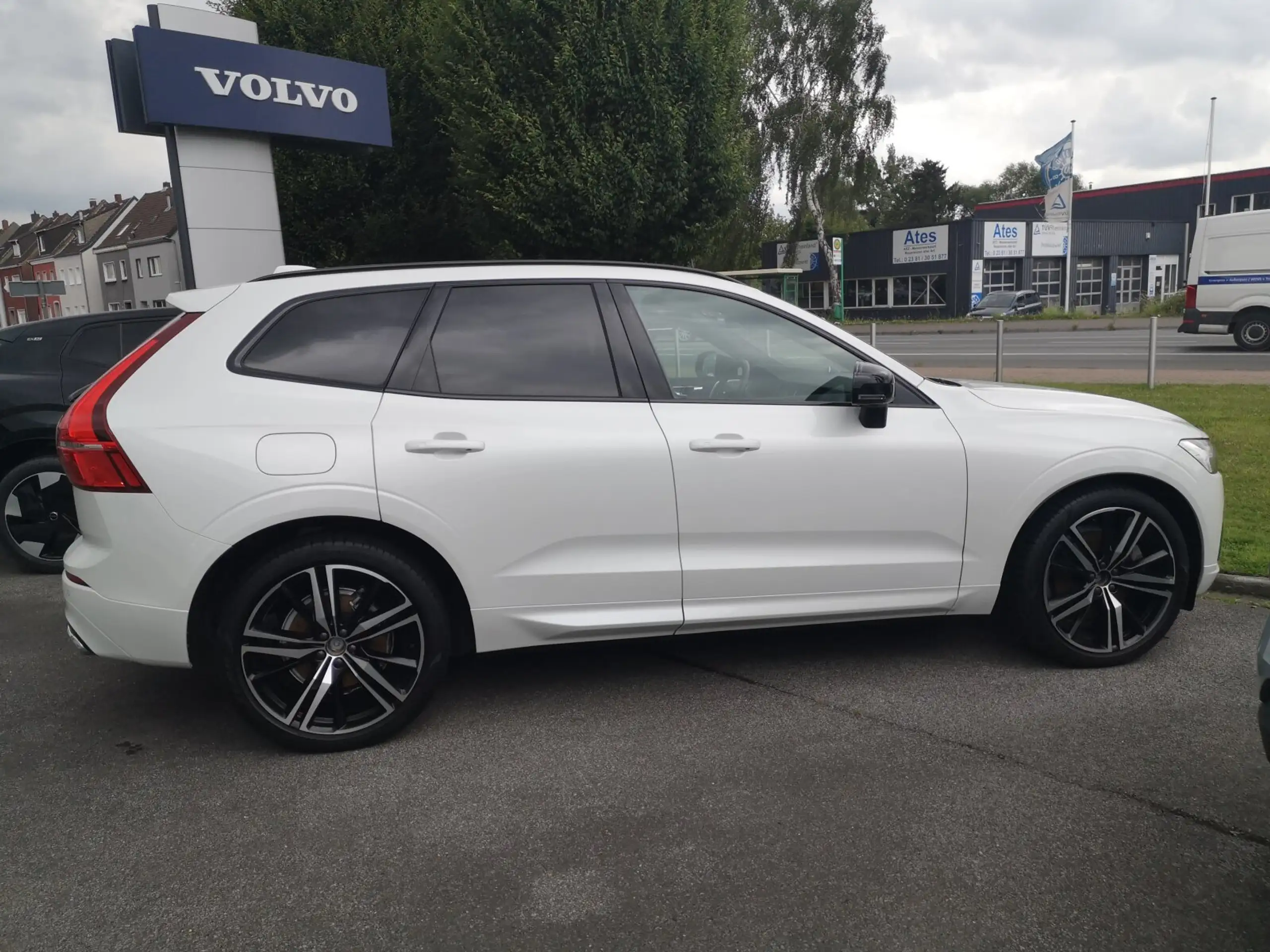 Volvo - XC60