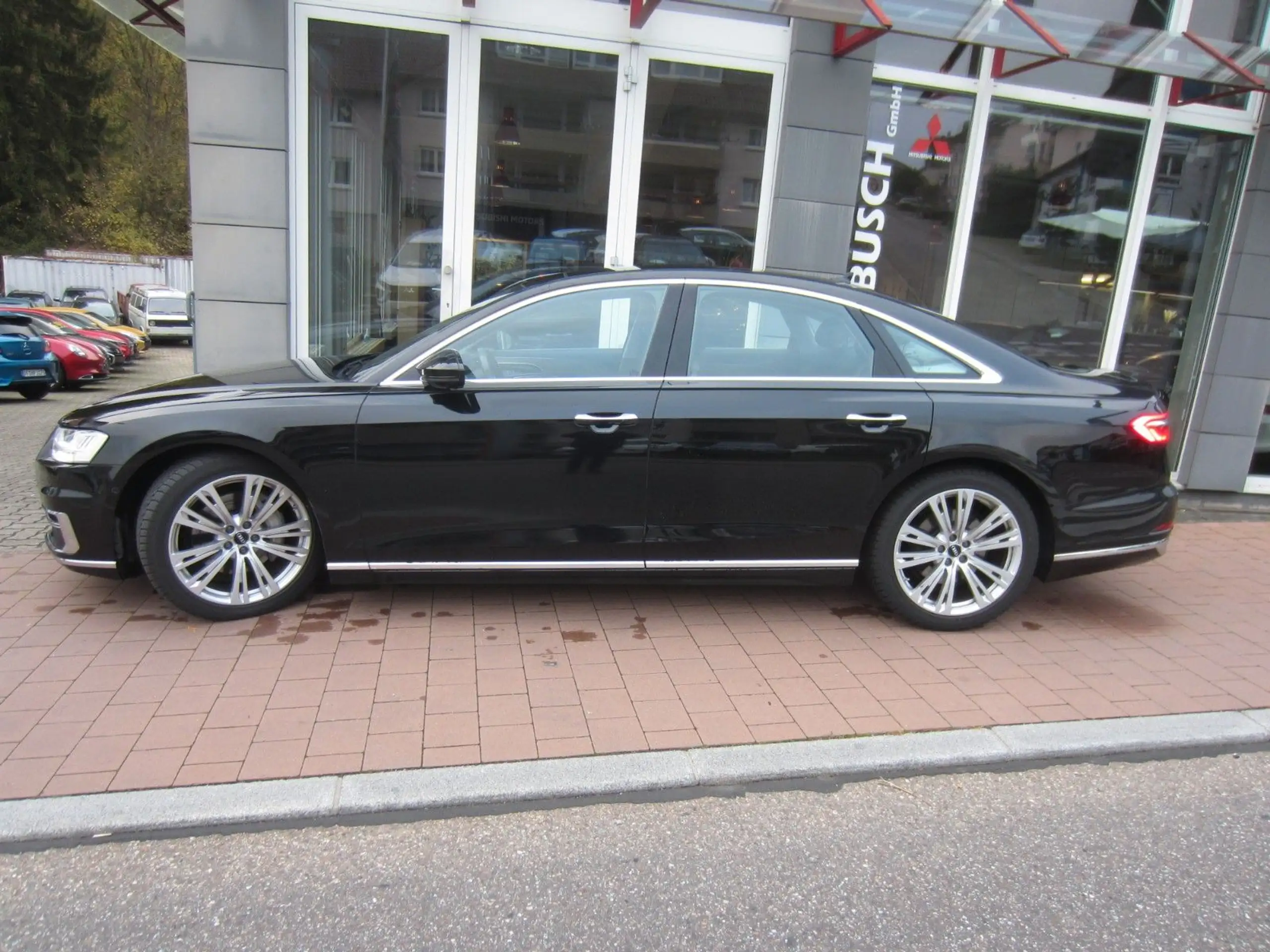 Audi - A8