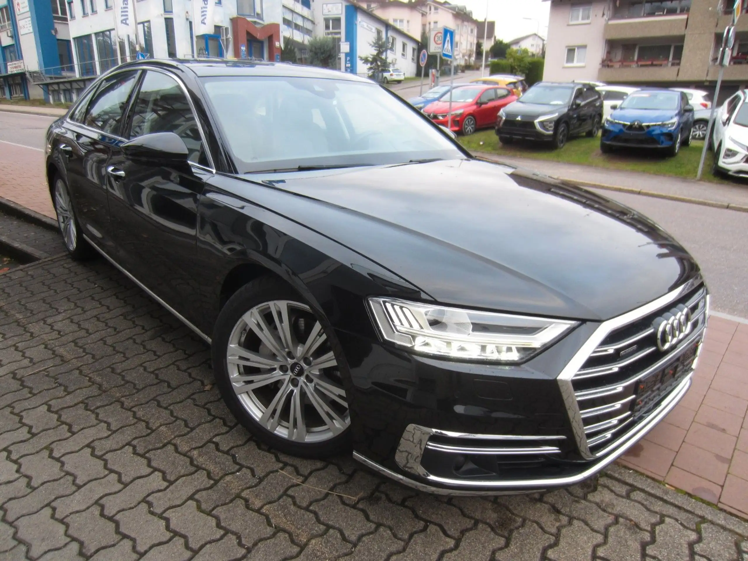 Audi - A8