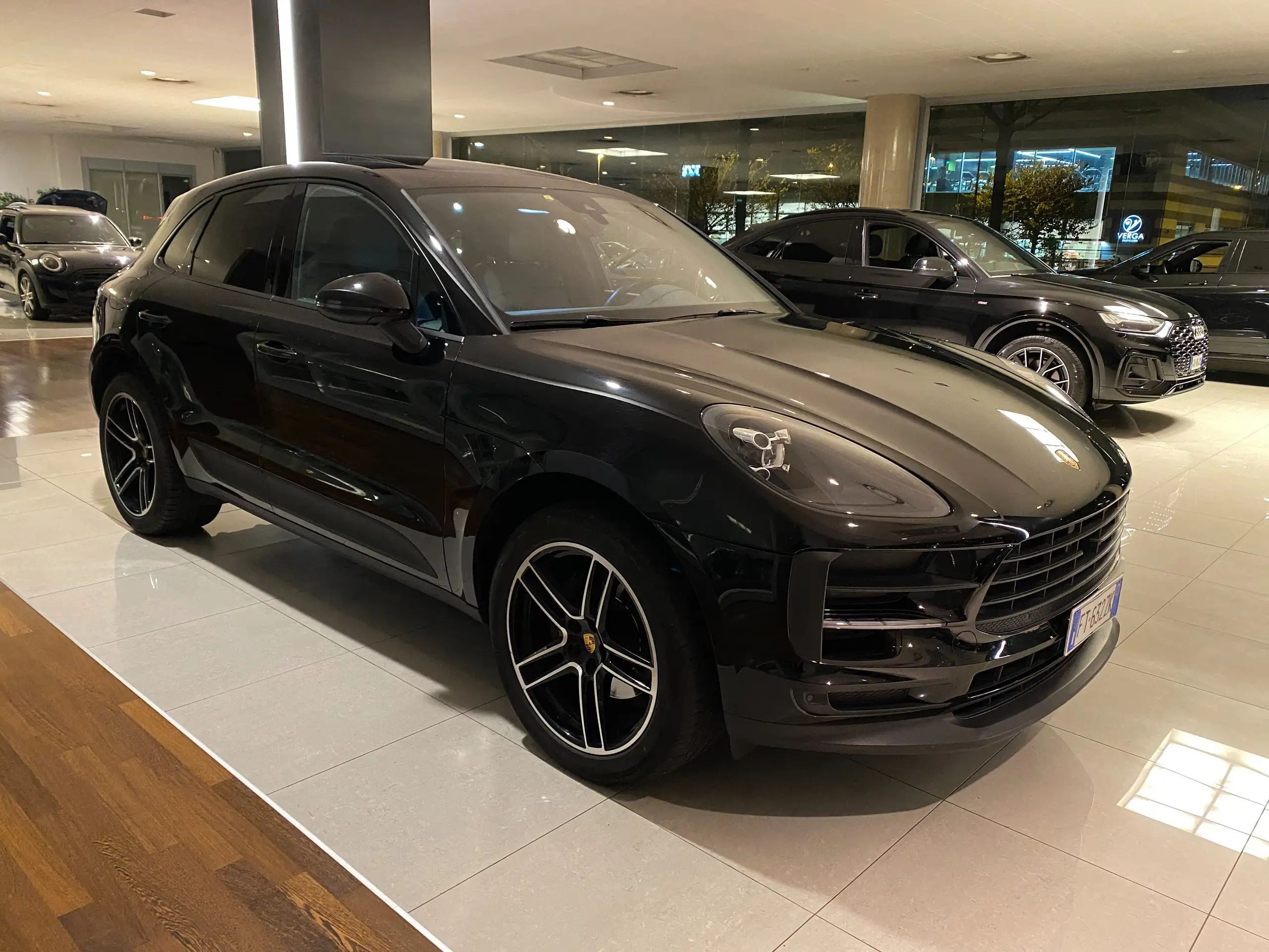 Porsche - Macan