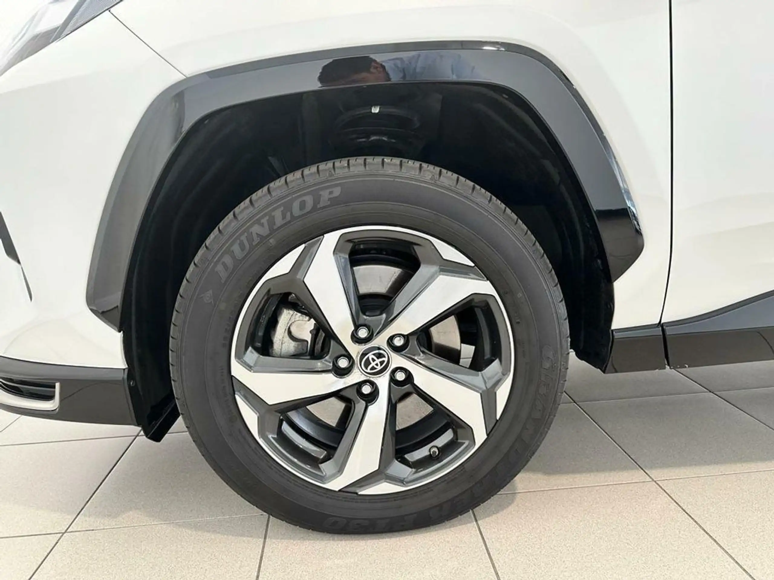 Toyota - RAV 4