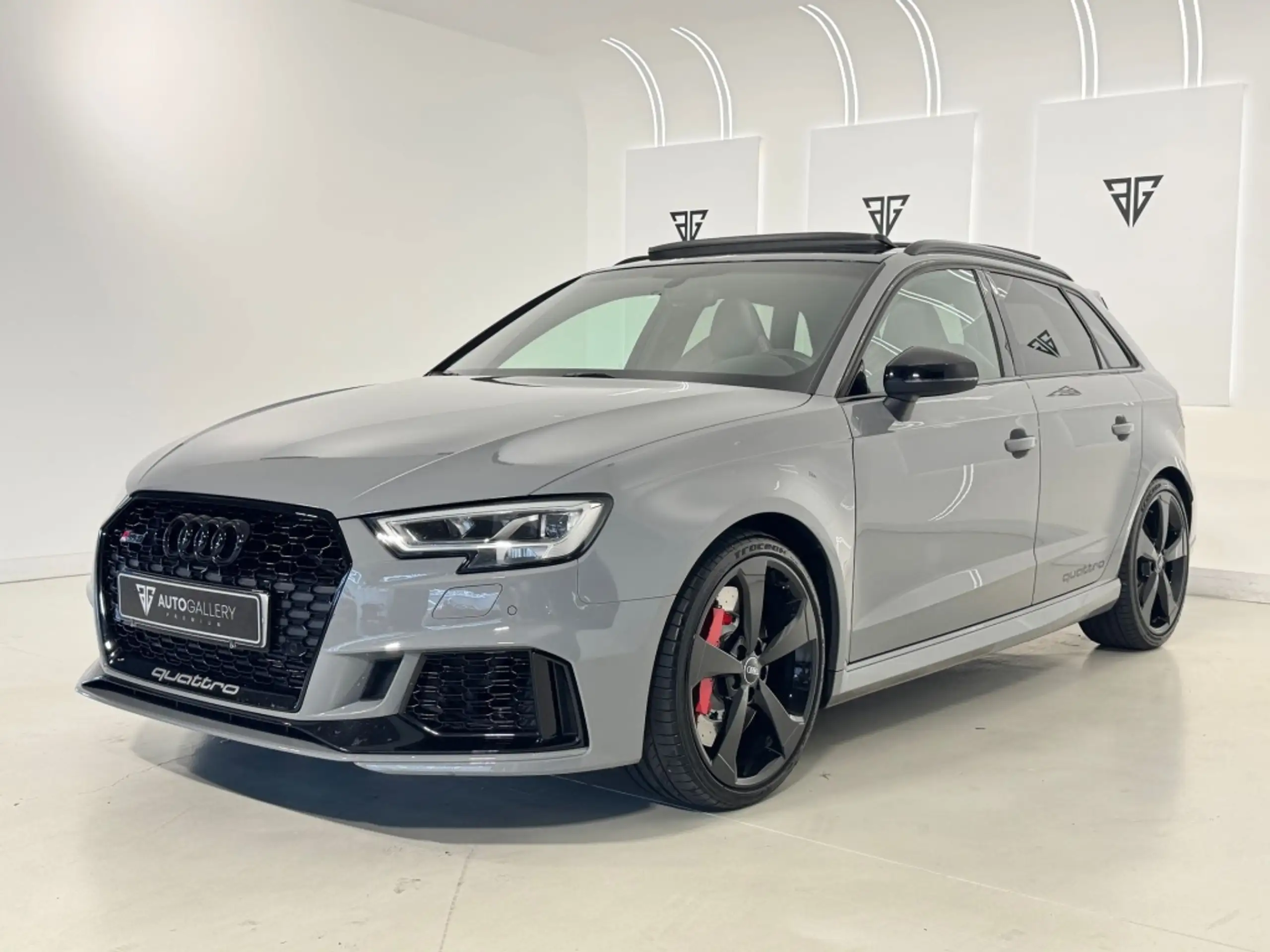 Audi - RS3