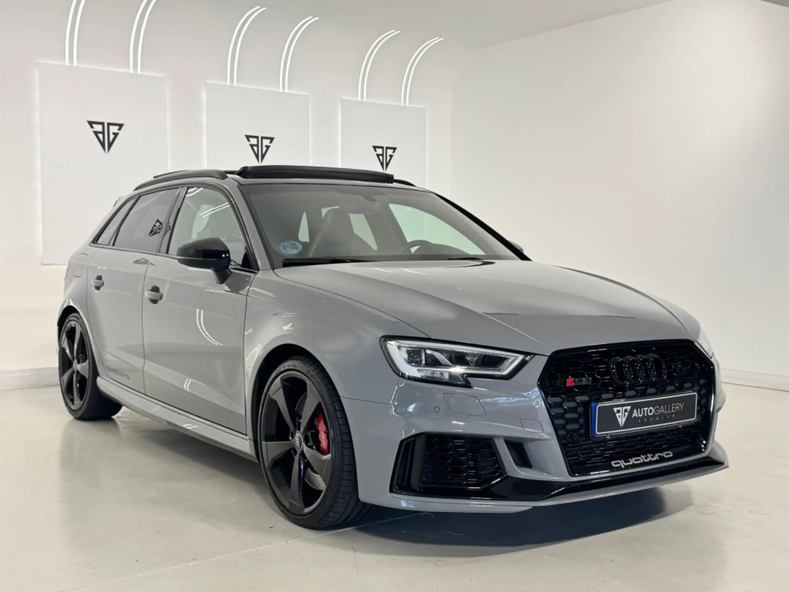 Audi - RS3