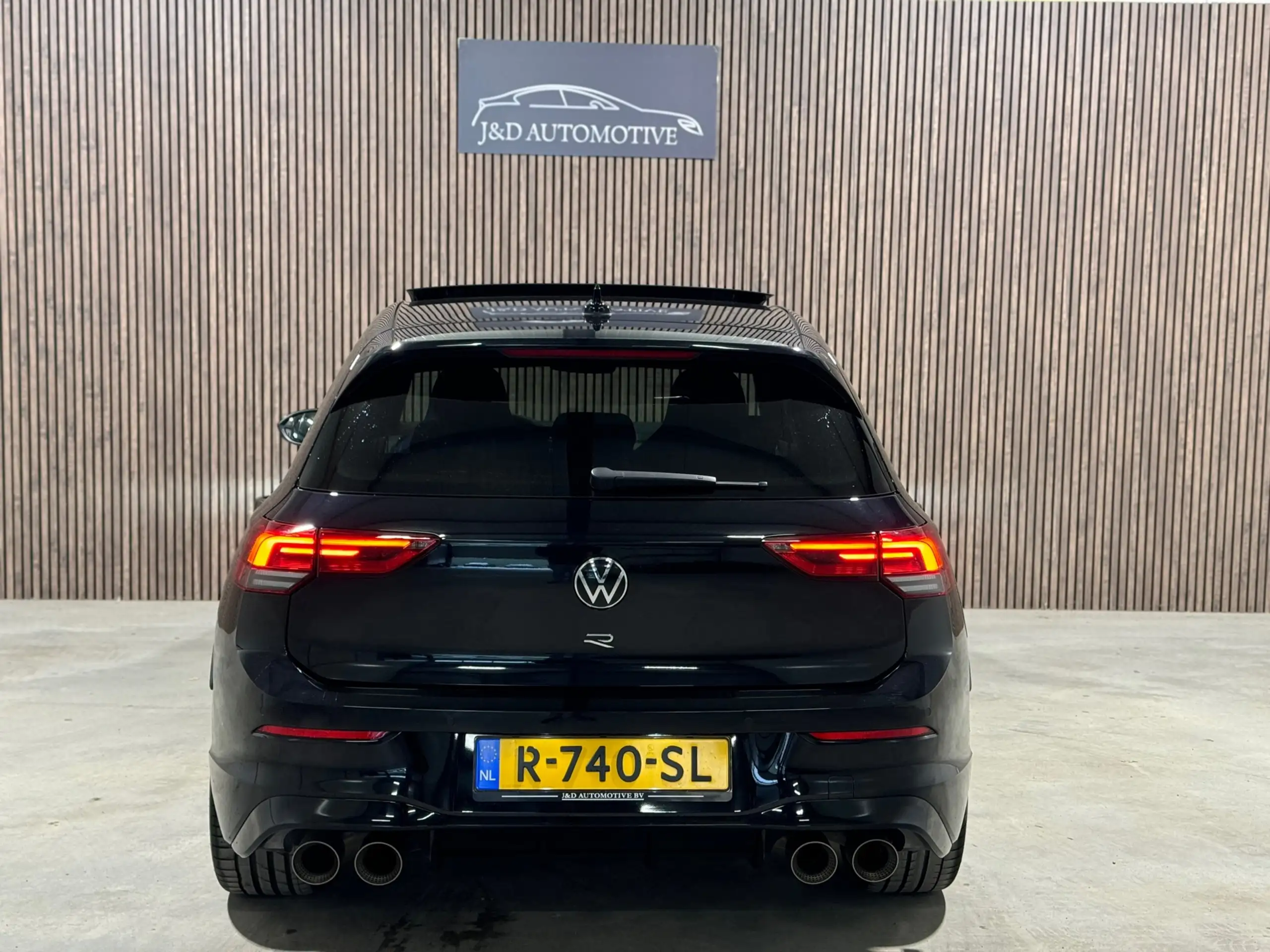 Volkswagen - Golf