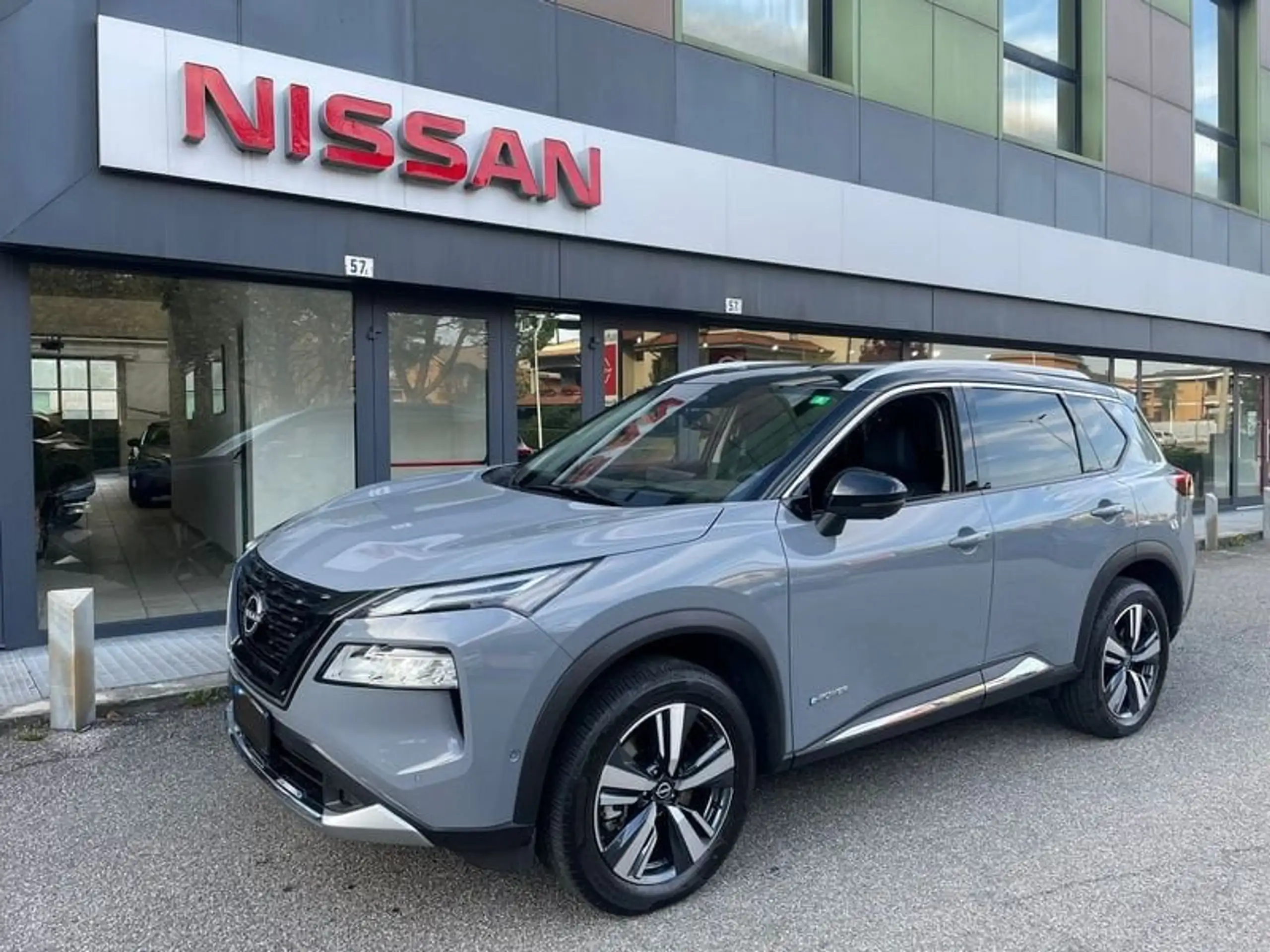 Nissan - X-Trail