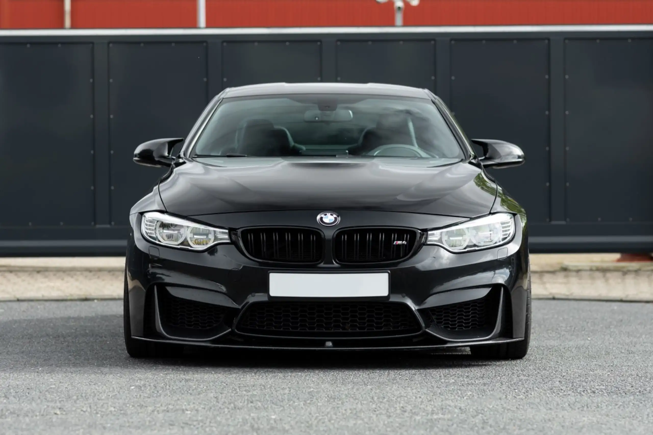 BMW - M4