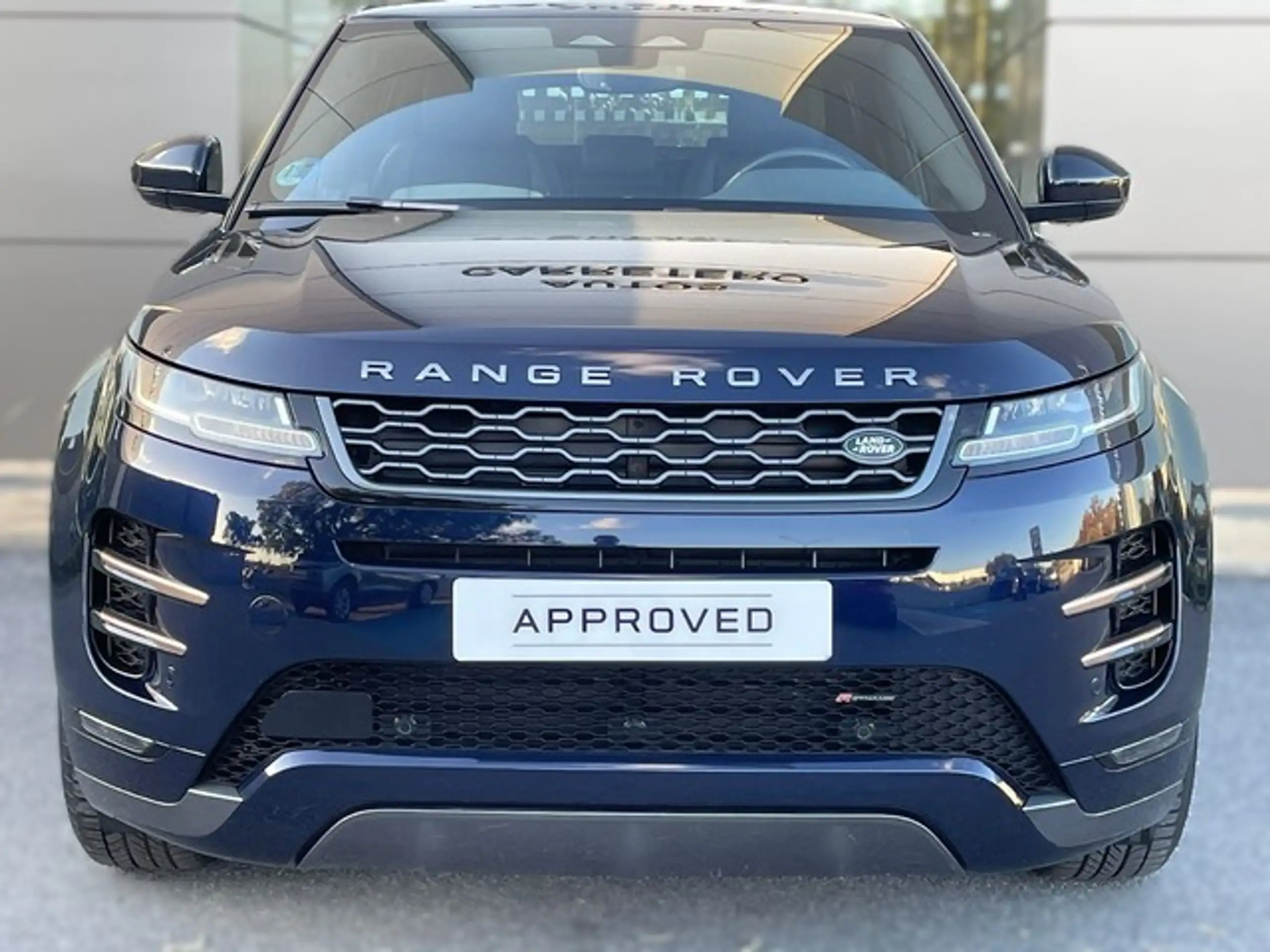 Land Rover - Range Rover Evoque