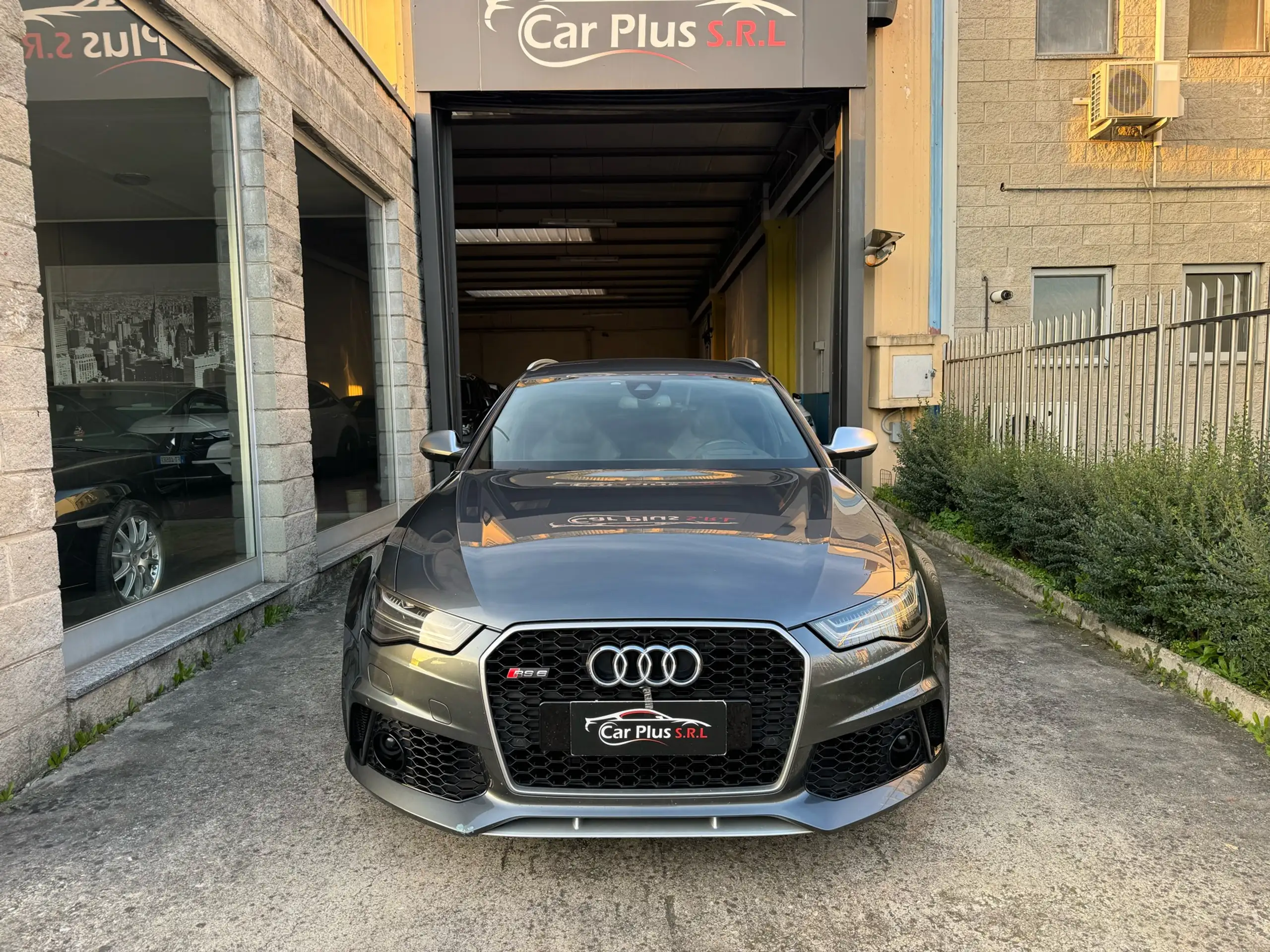 Audi - RS6