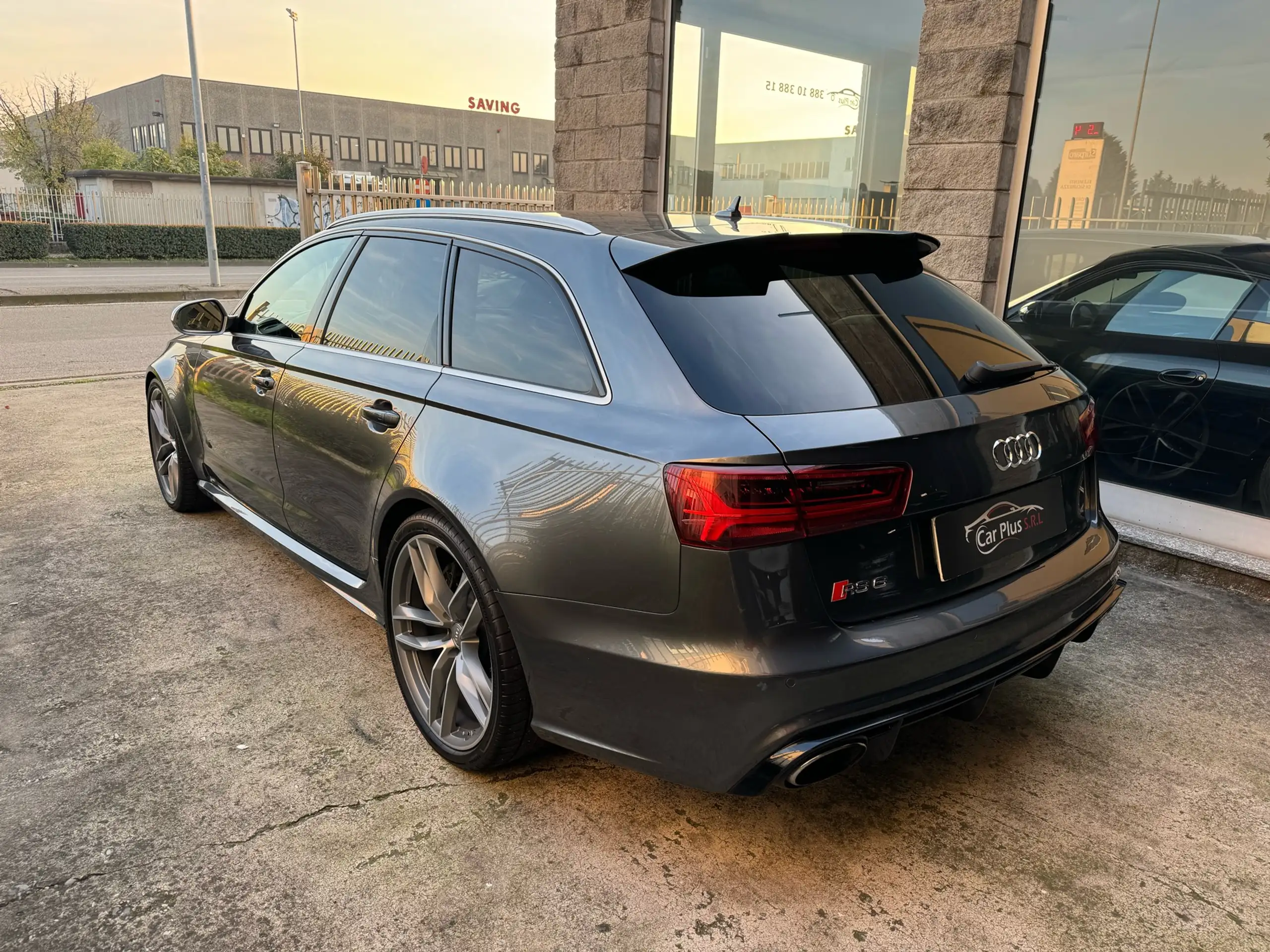 Audi - RS6