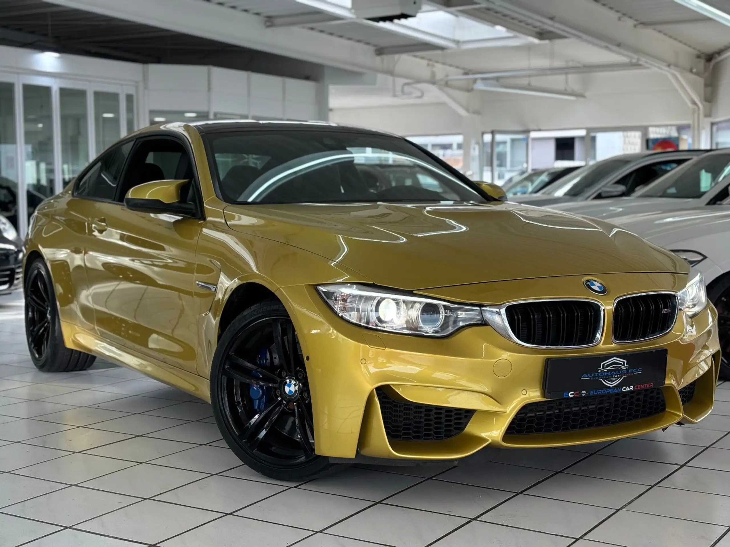 BMW - M4