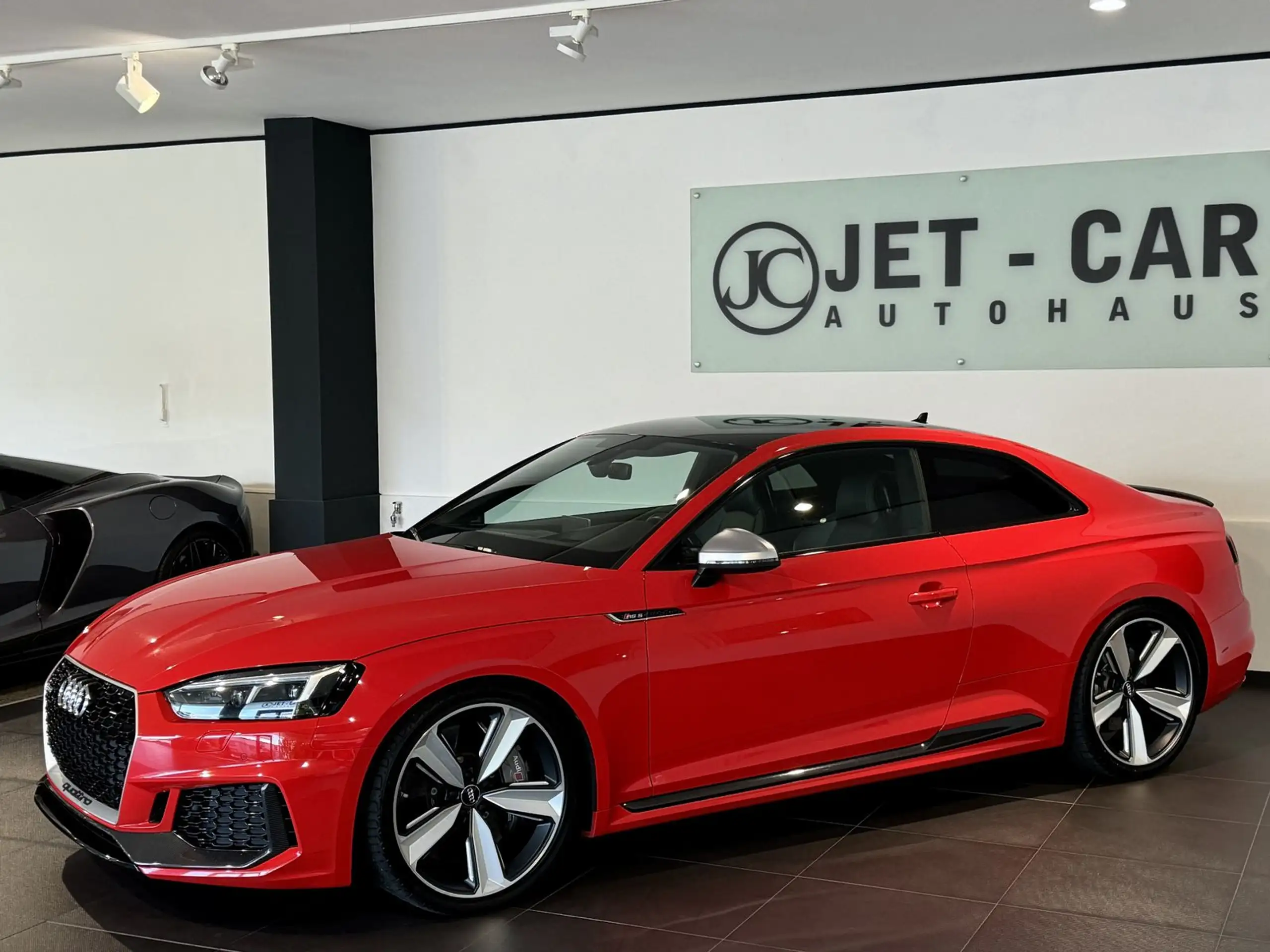 Audi - RS5