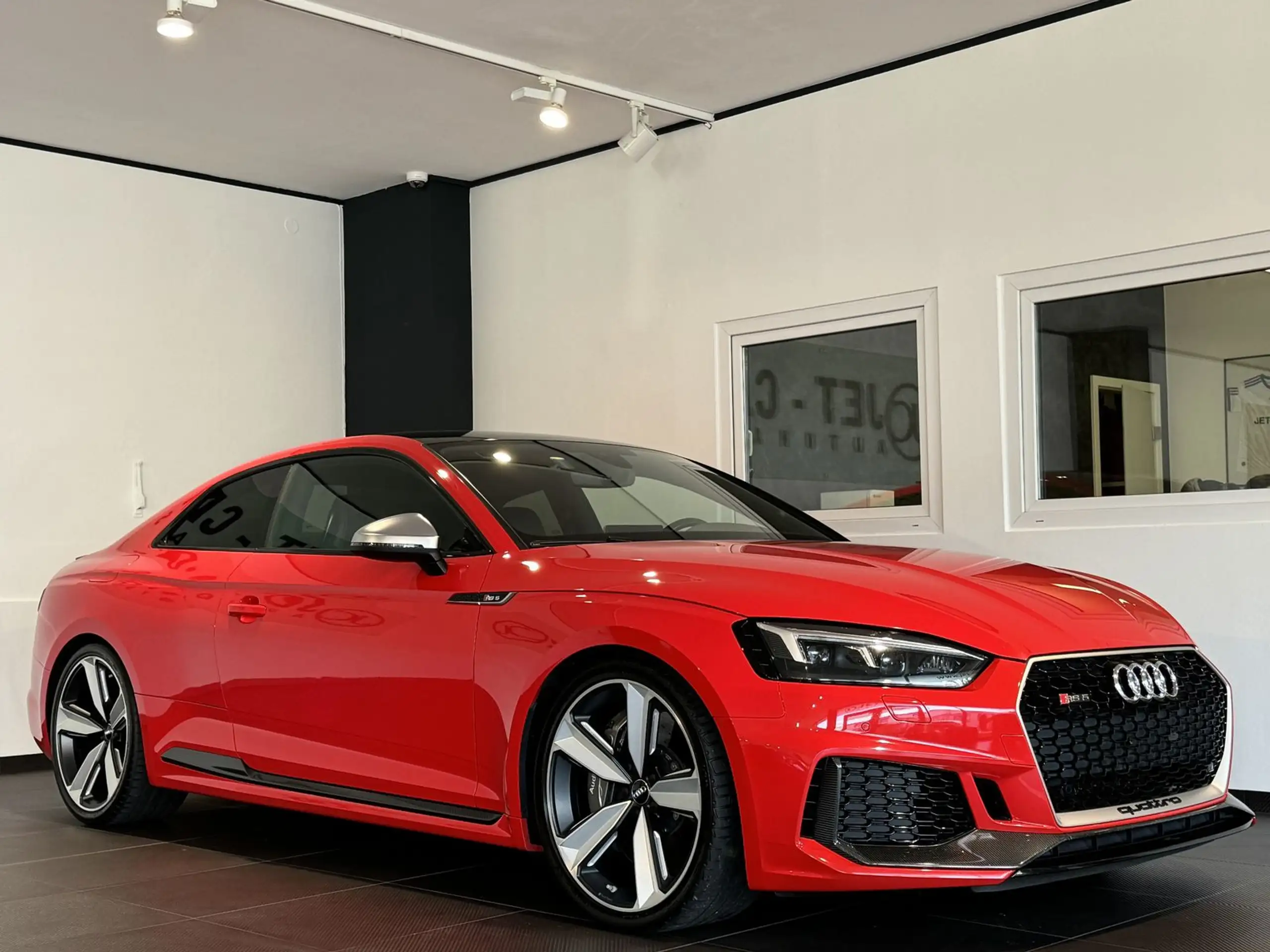 Audi - RS5