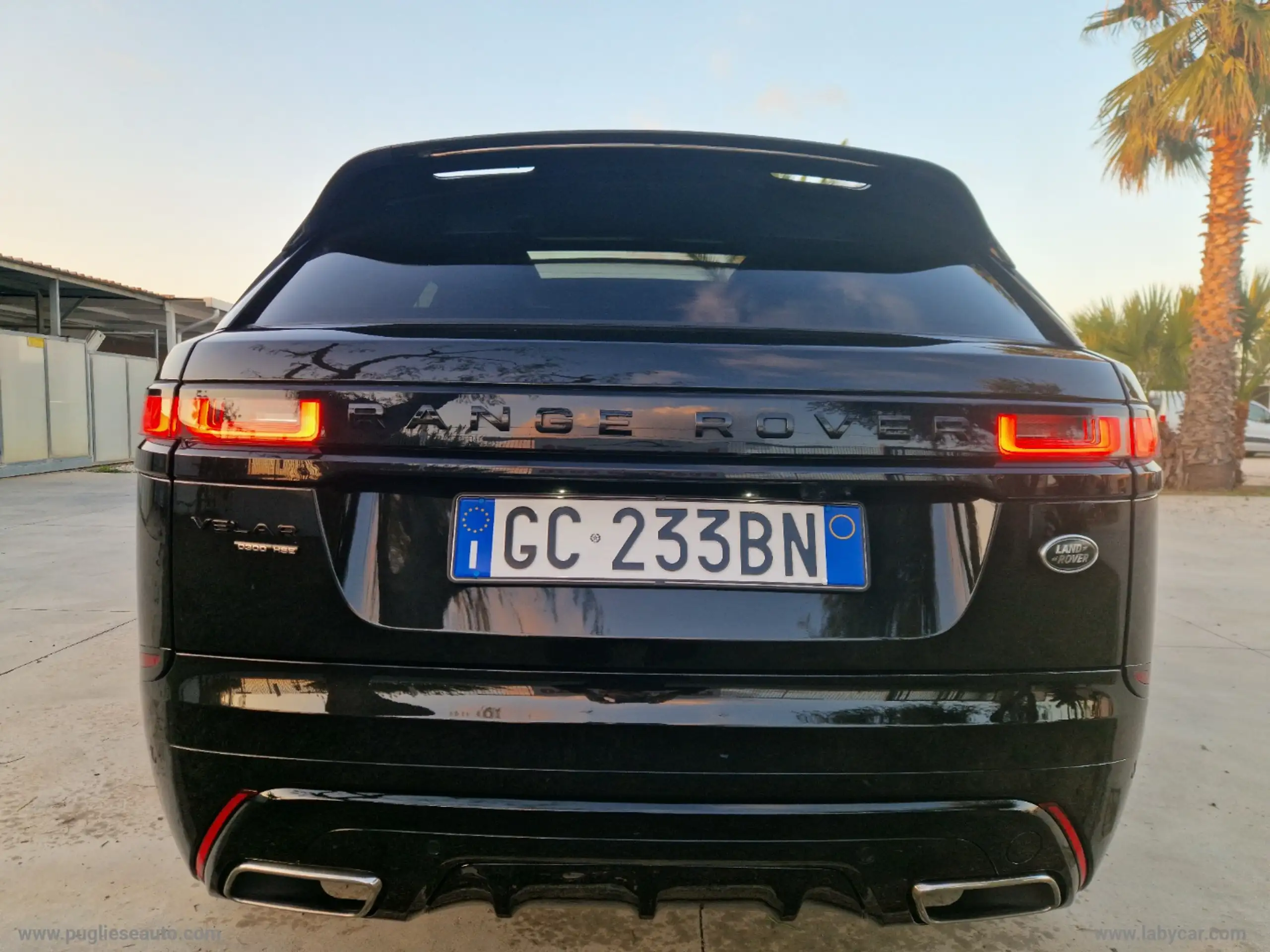 Land Rover - Range Rover Velar