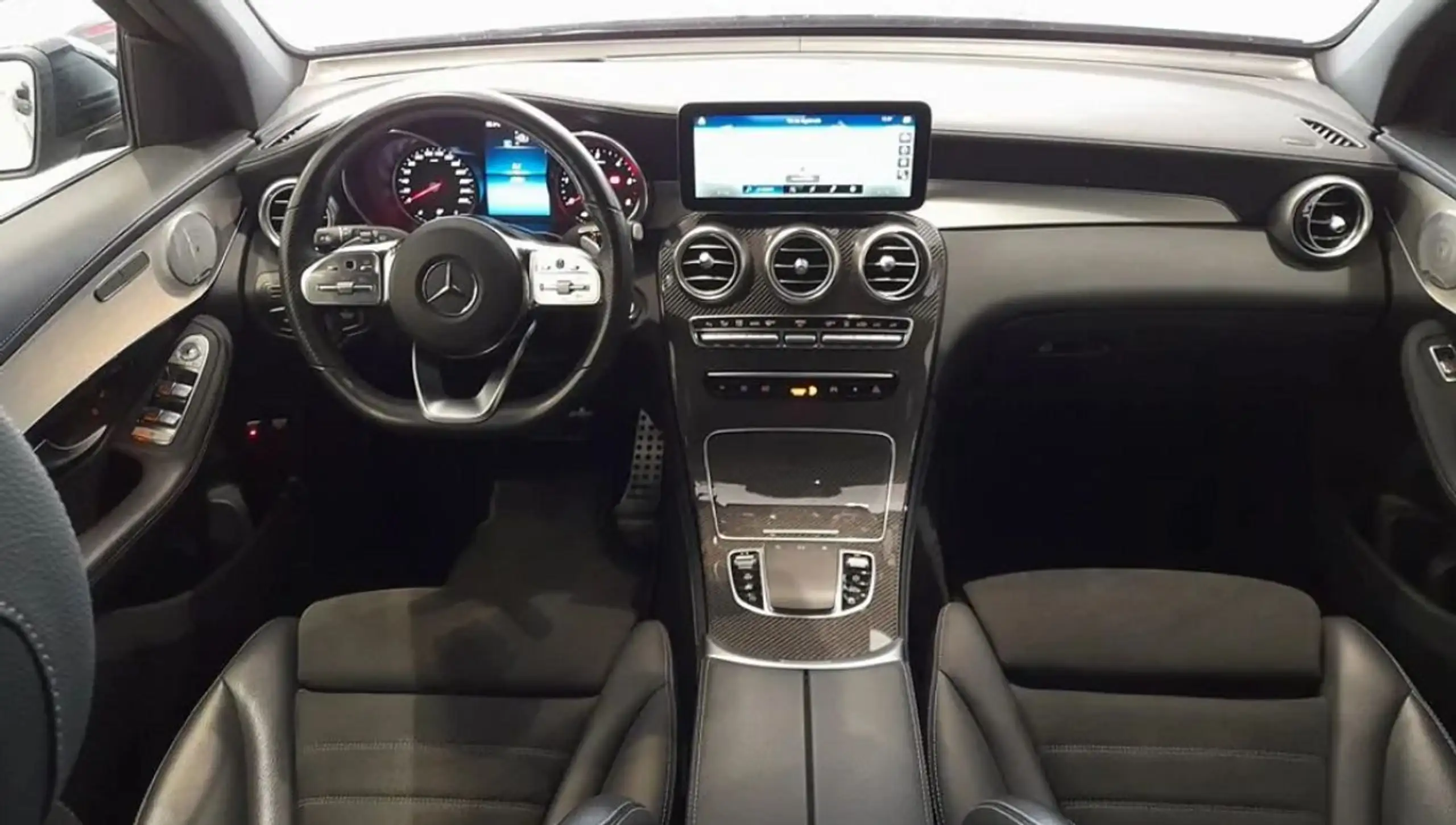 Mercedes-Benz - GLC 300