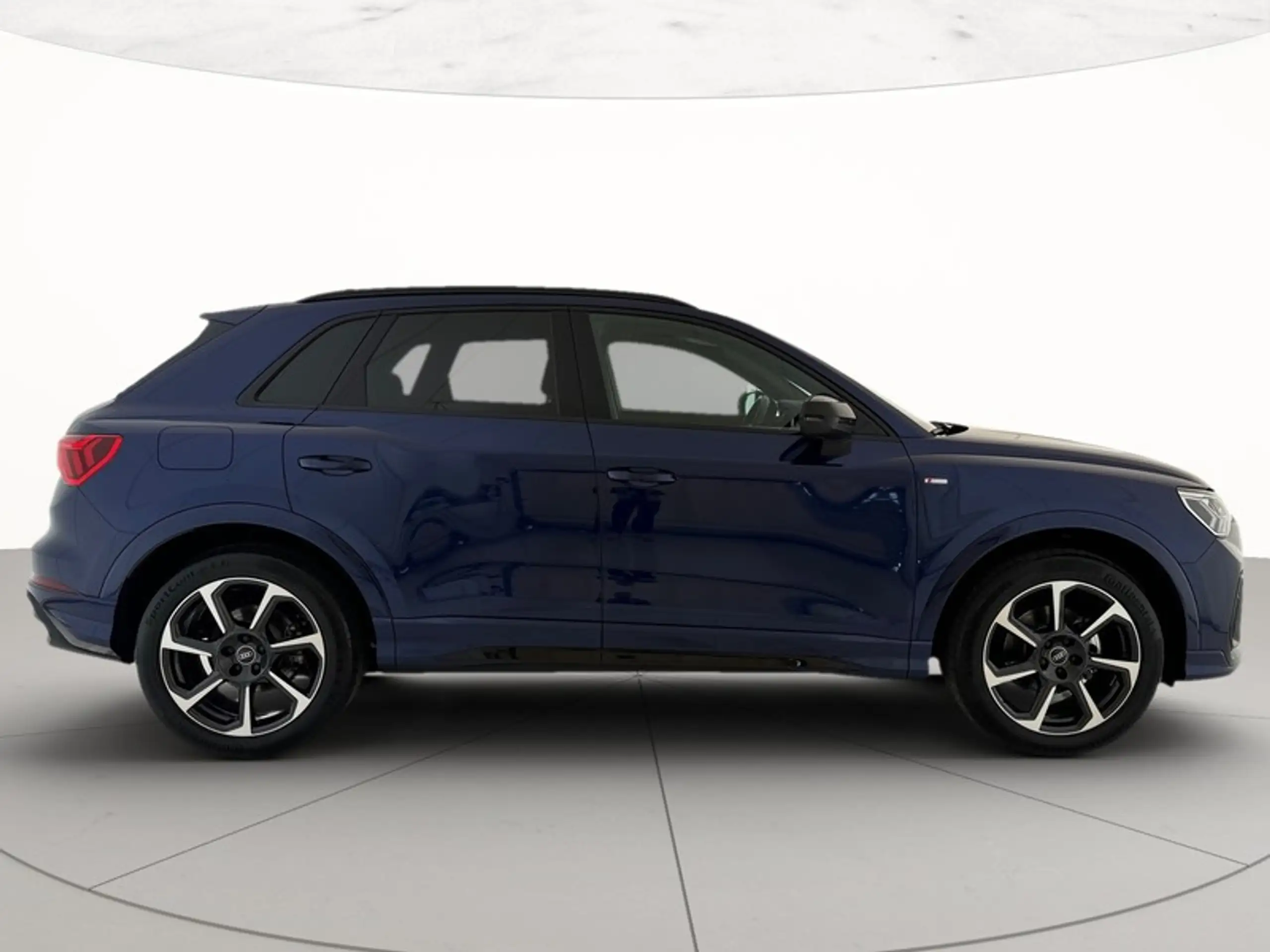 Audi - Q3