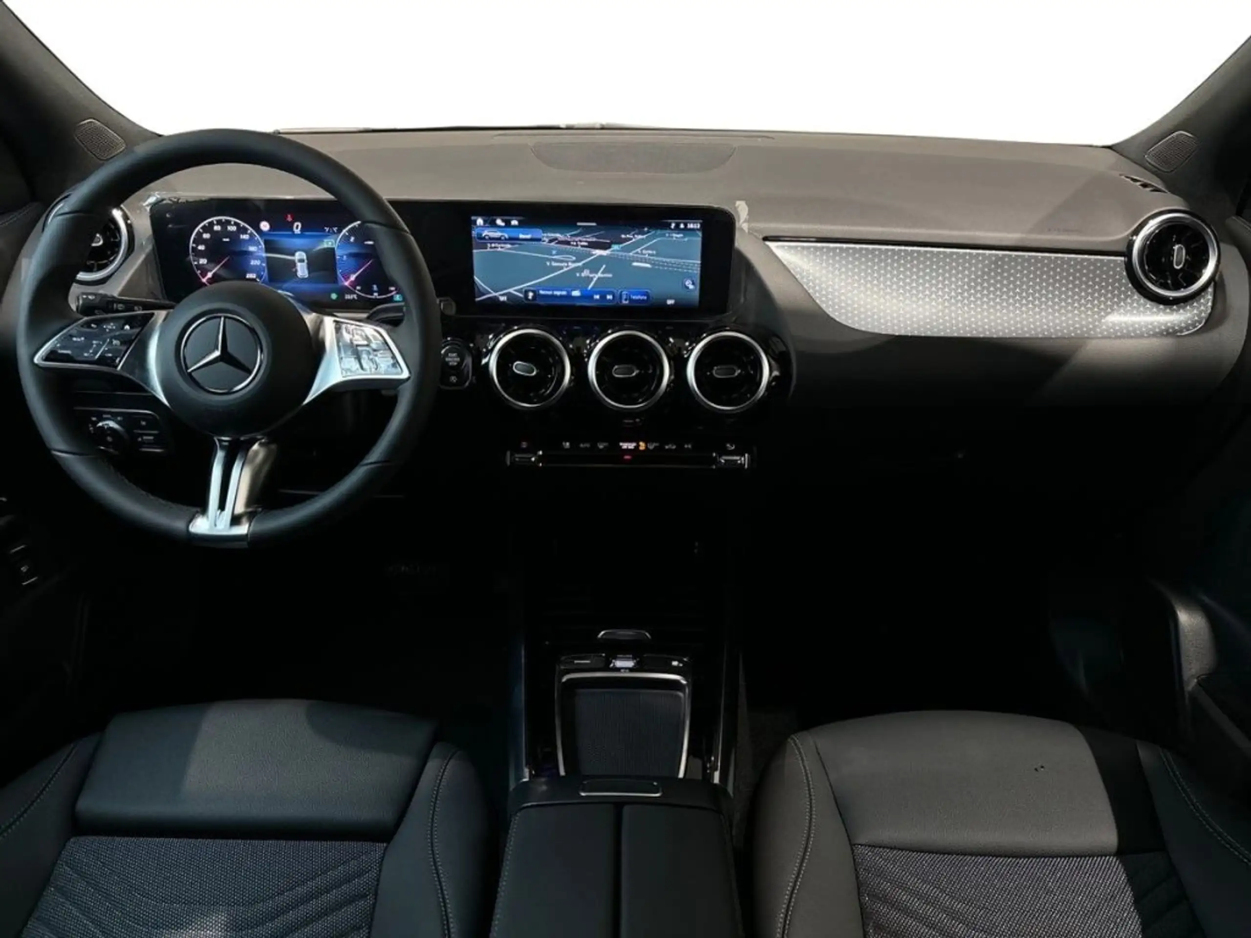 Mercedes-Benz - GLA 200