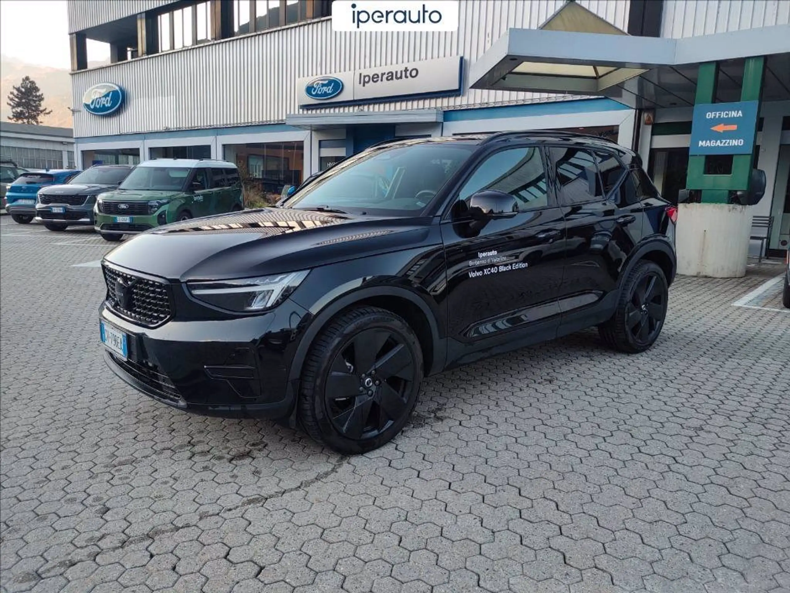 Volvo - XC40