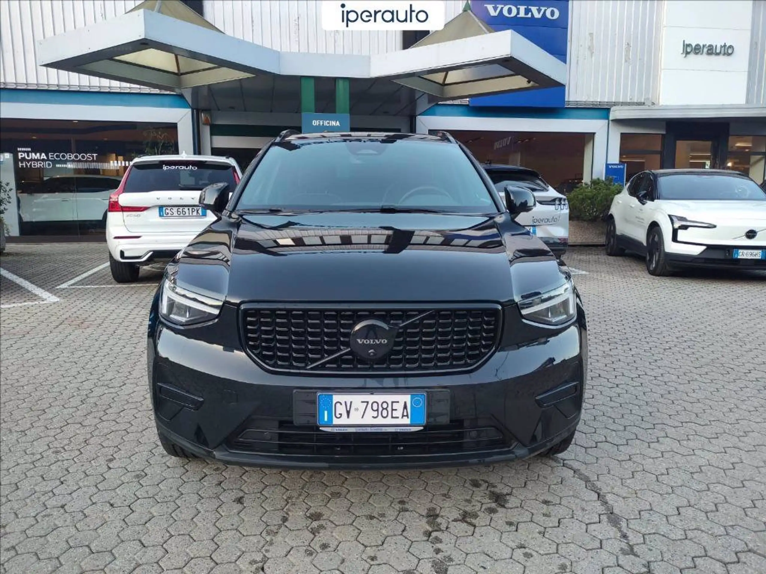 Volvo - XC40