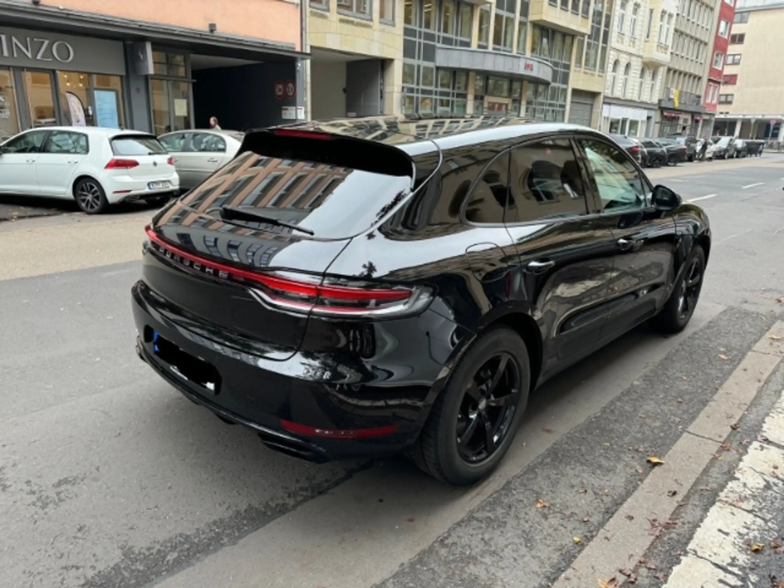 Porsche - Macan