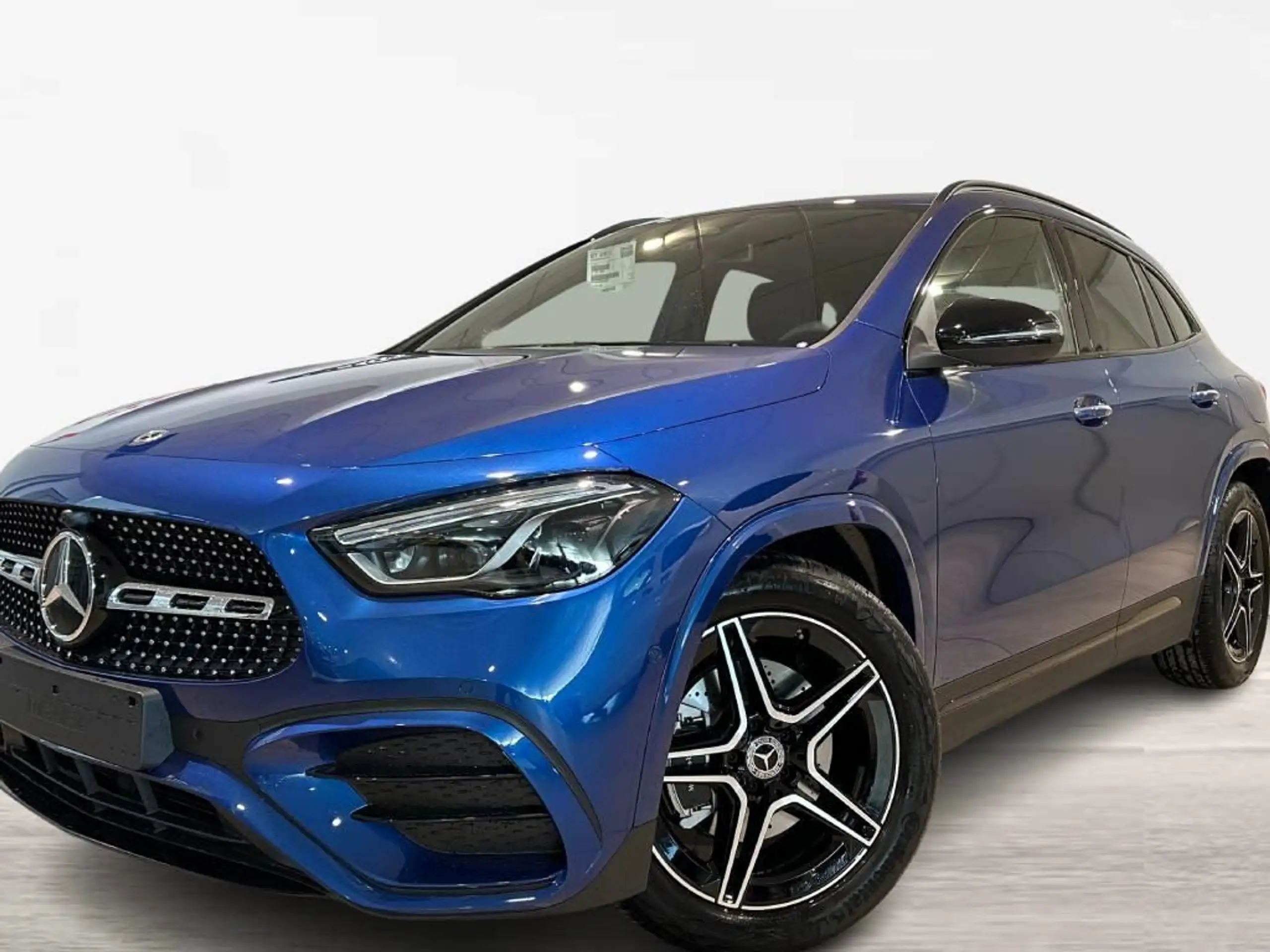 Mercedes-Benz - GLA 200