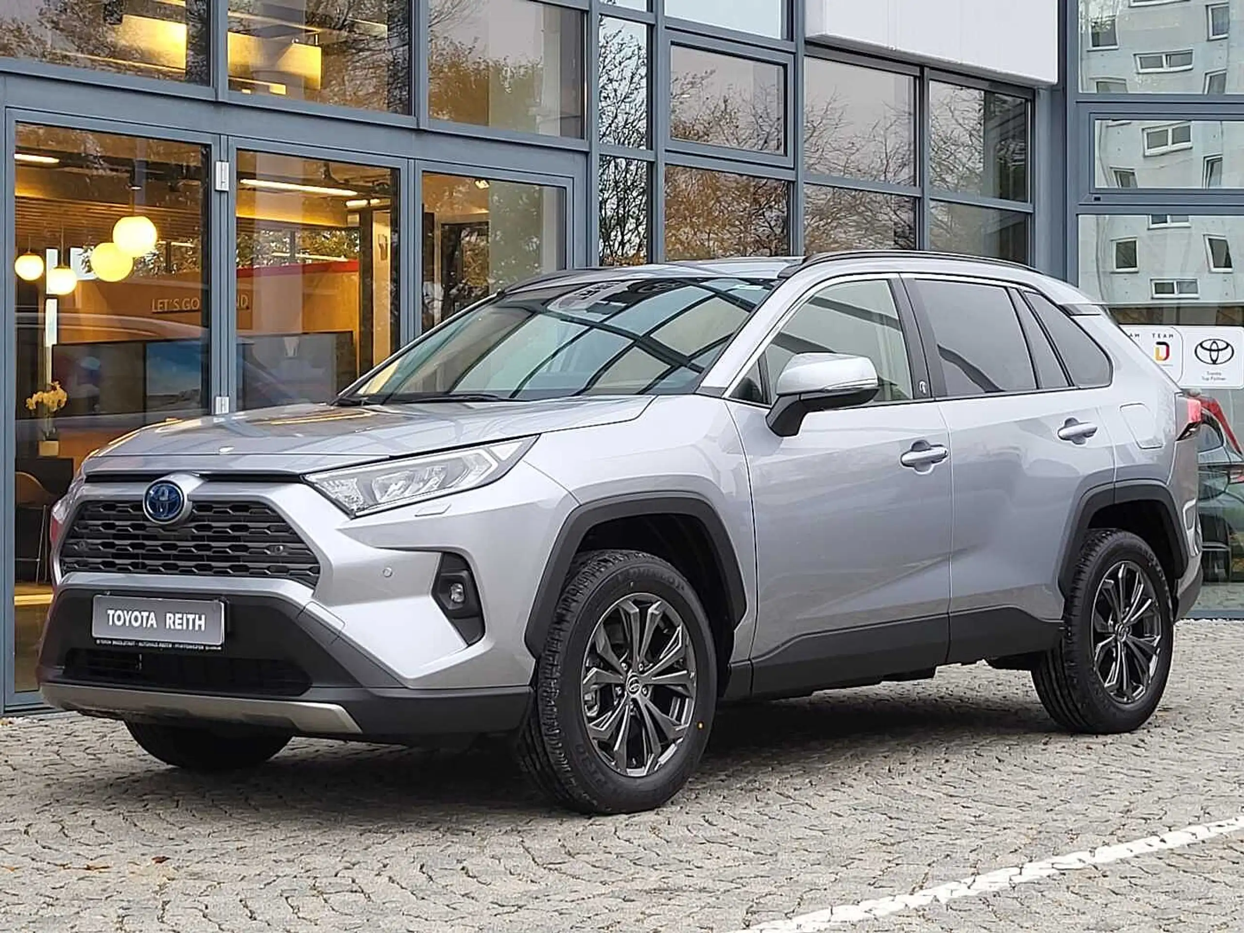 Toyota - RAV 4