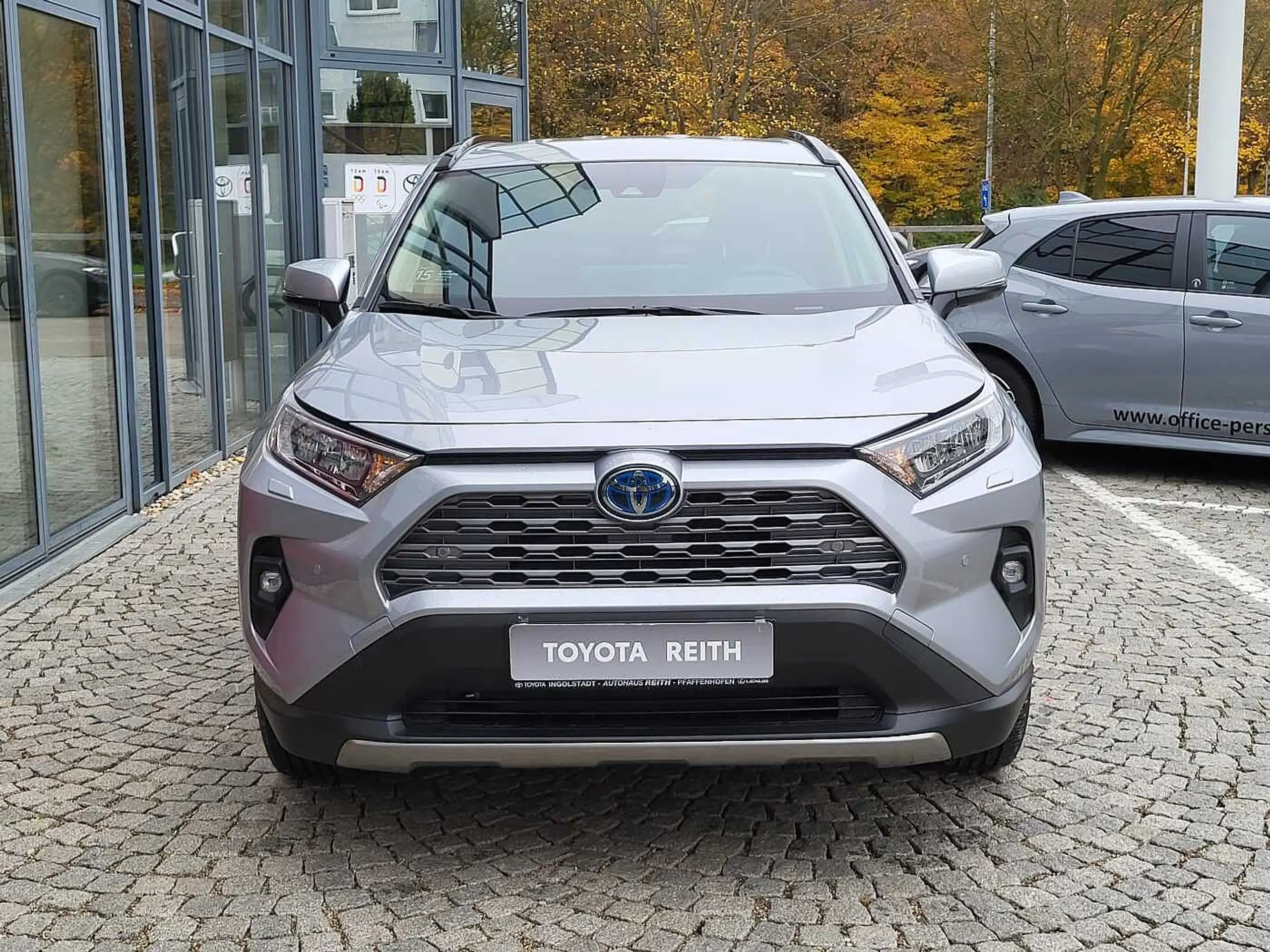 Toyota - RAV 4